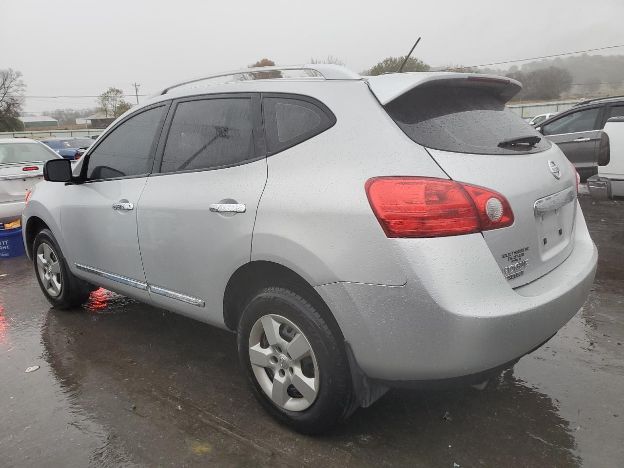 2014 Nissan Rogue - Image 2
