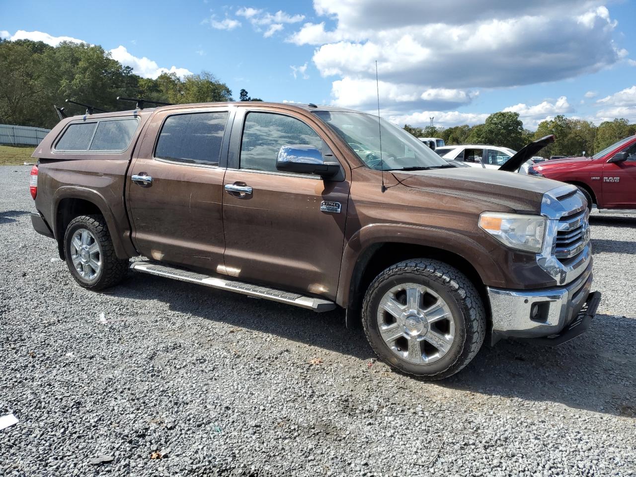 VIN 5TFAW5F13HX616410 2017 TOYOTA TUNDRA no.4