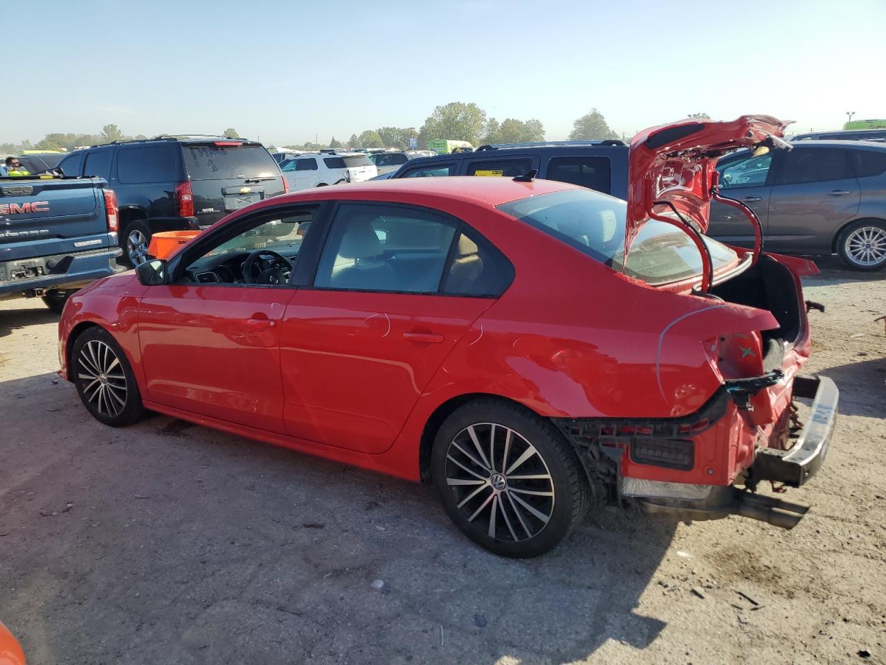 2016 Volkswagen Jetta - Image 2