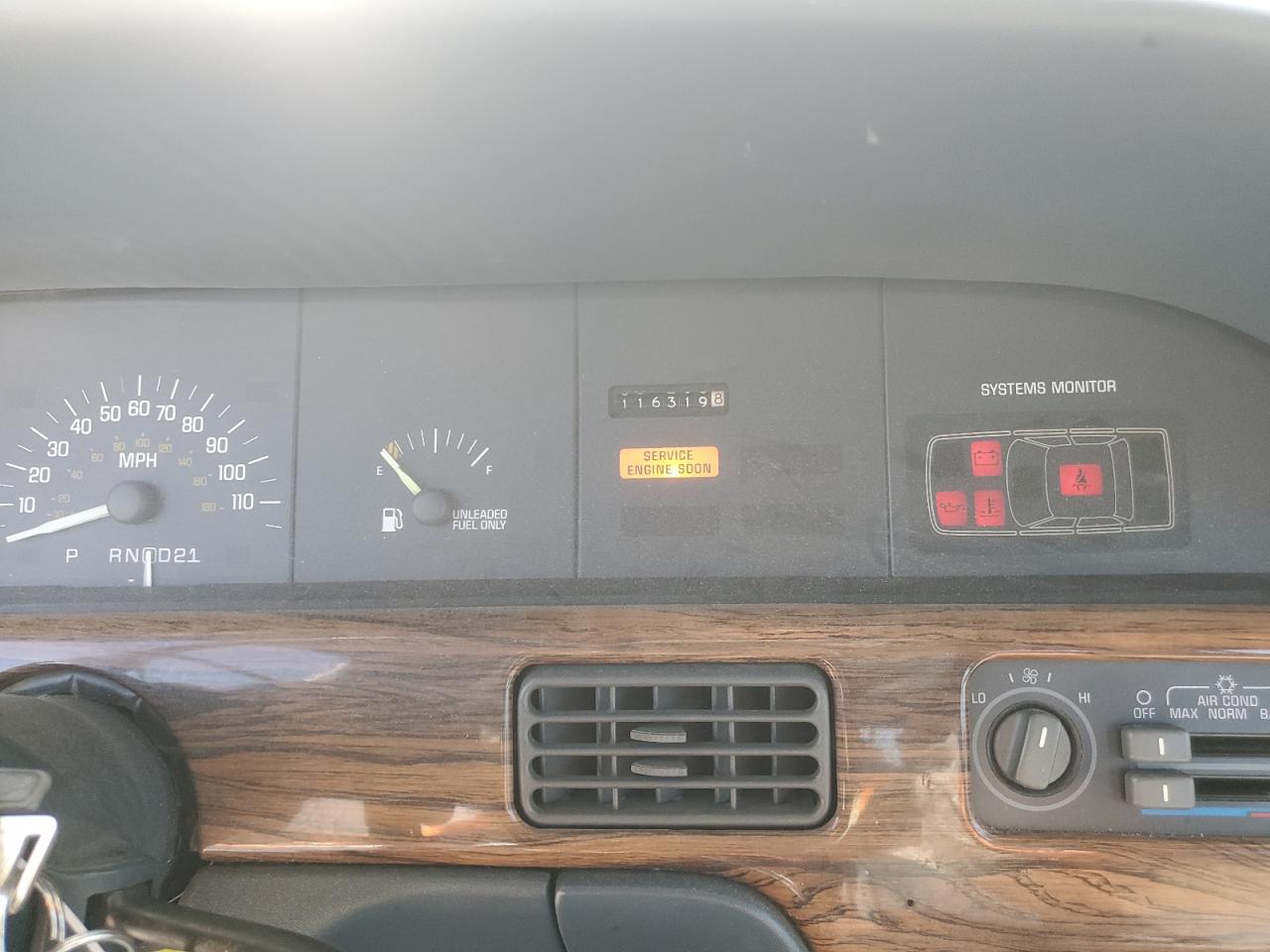 1G2HX54C5KW273200 1989 Pontiac Bonneville Le