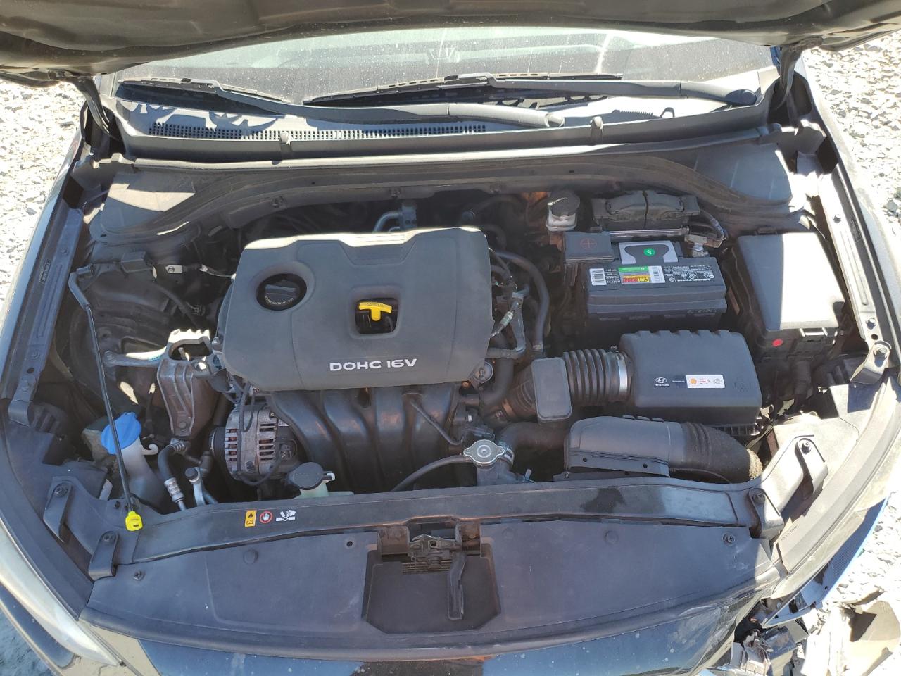 2017 Hyundai Elantra - Image 11