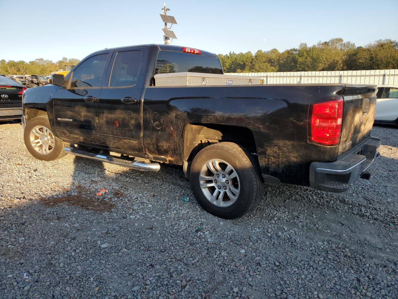 2016 Chevrolet Silverado - Image 2