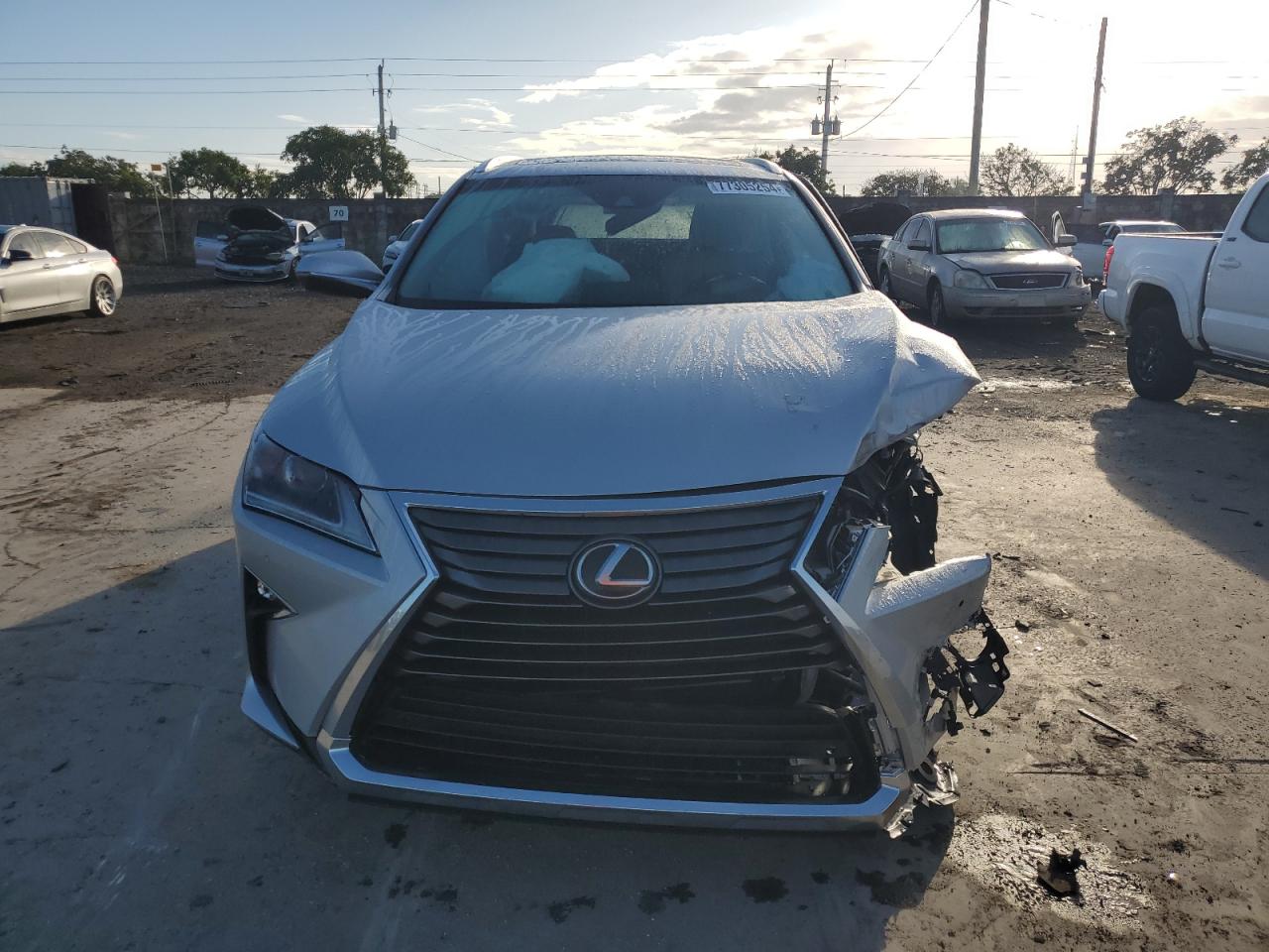2019 Lexus RX - Image 5