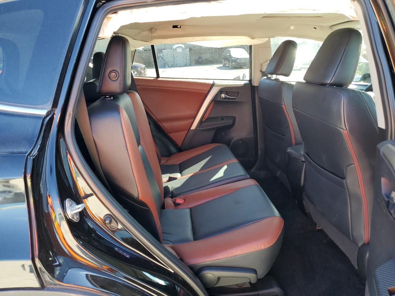 2013 Toyota RAV 4 - Image 11