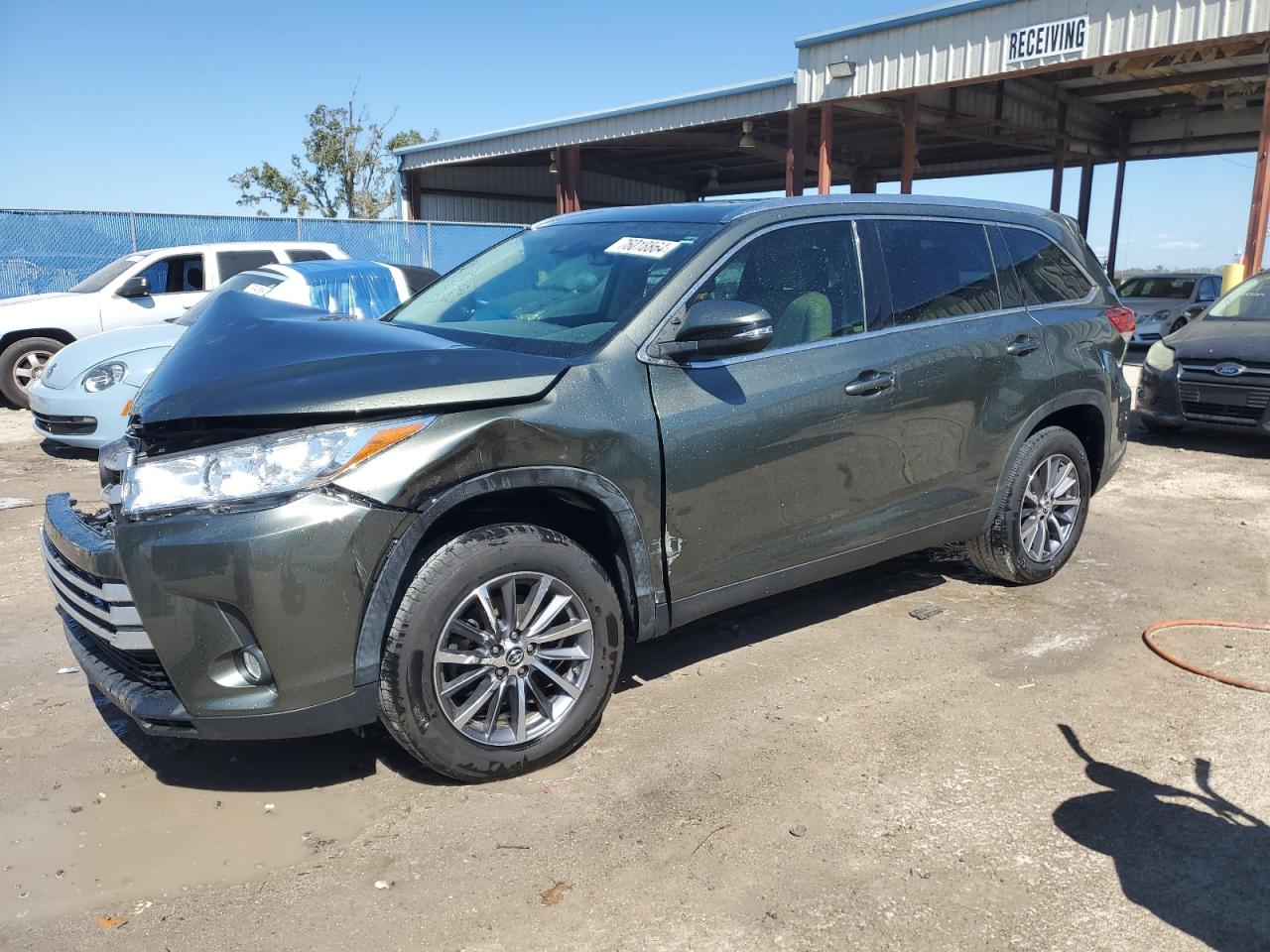 5TDKZRFH5KS327638 2019 Toyota Highlander Se