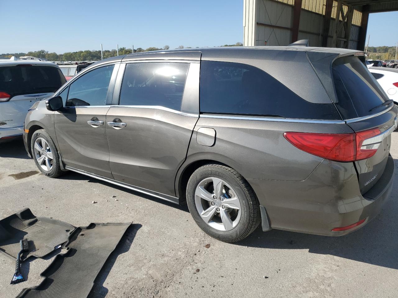 5FNRL6H56KB104224 2019 HONDA ODYSSEY - Image 2