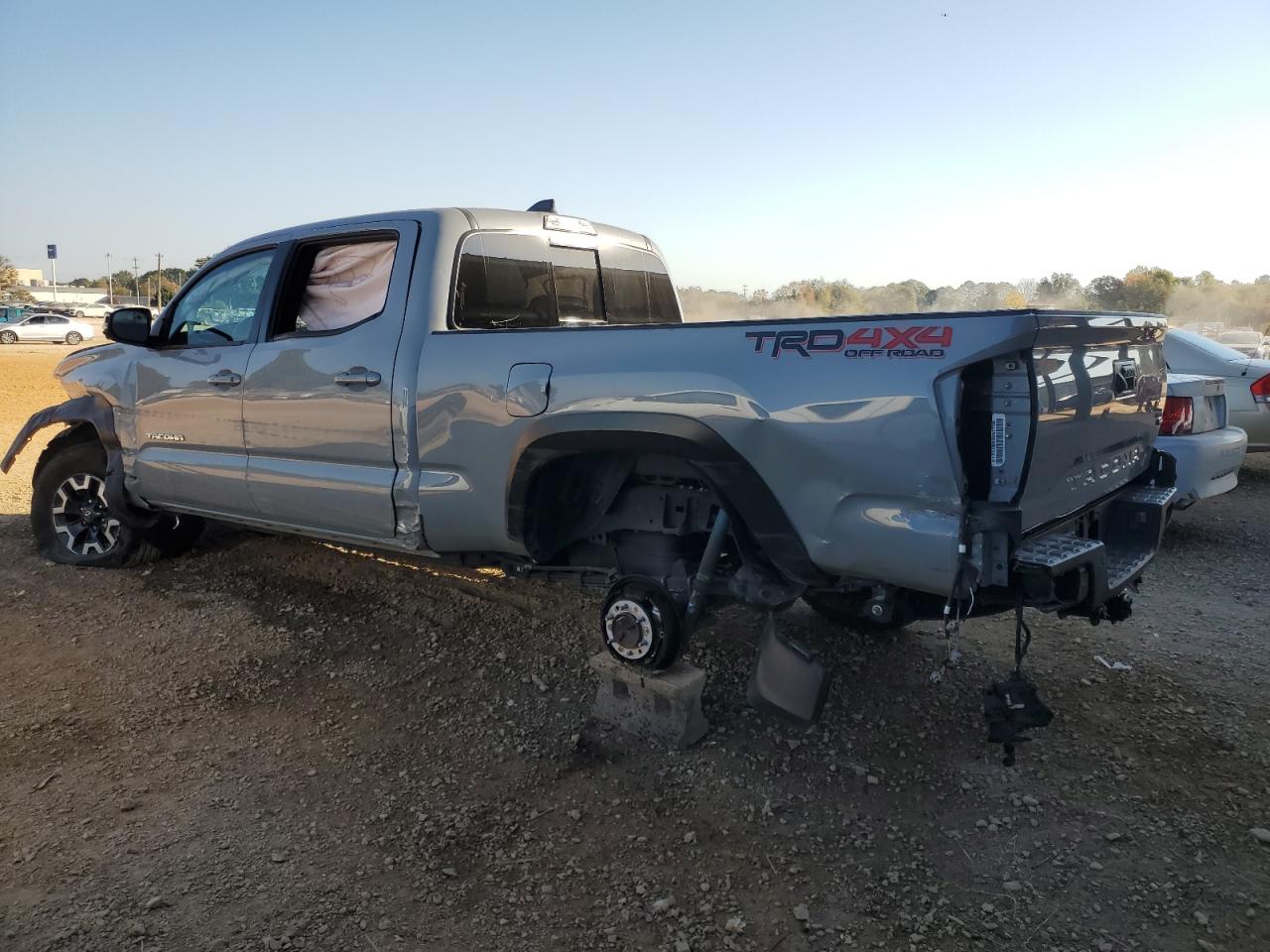 2020 Toyota Tacoma - Image 2