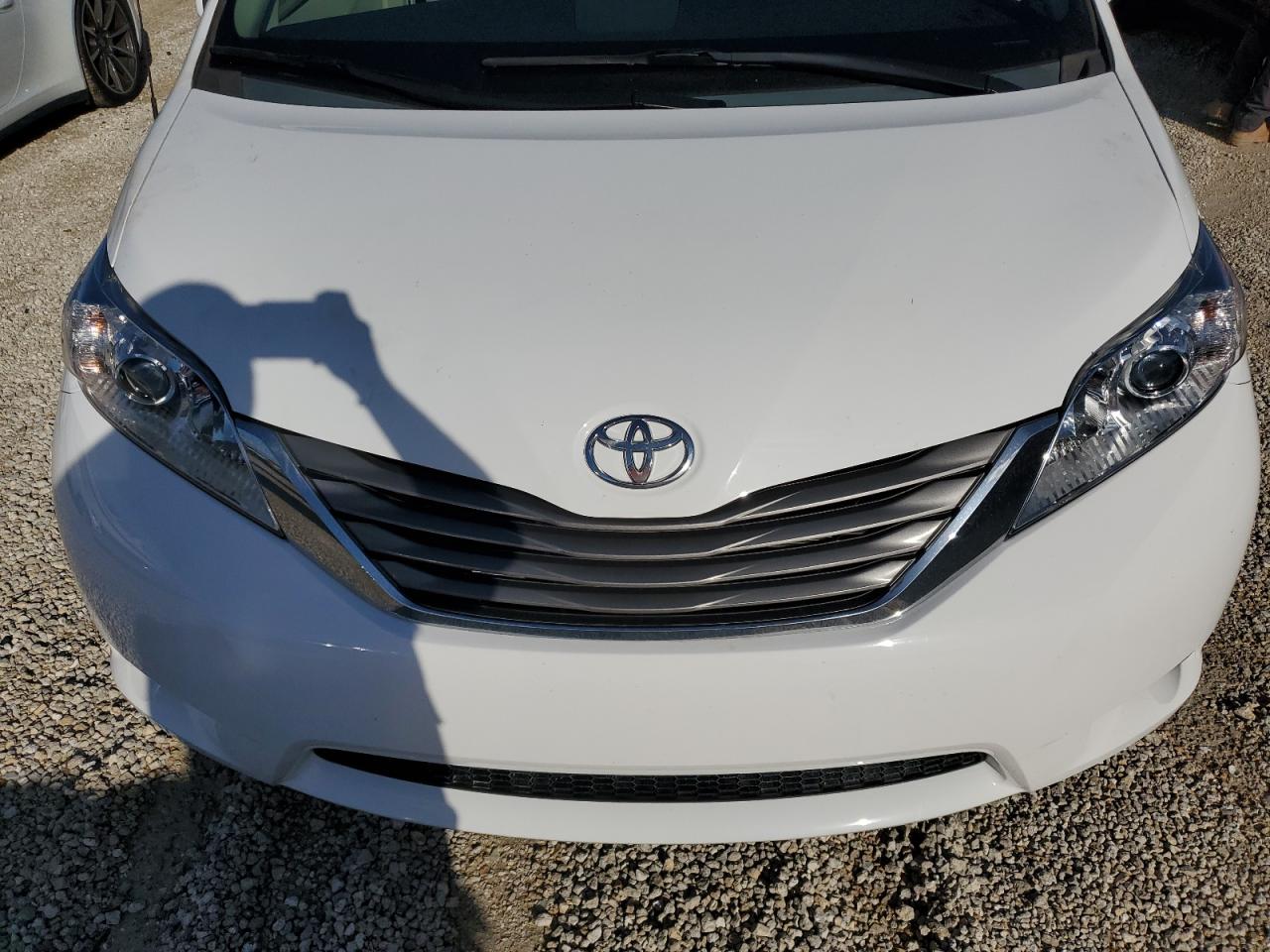 5TDYK3DC3DS313470 2013 Toyota Sienna Xle