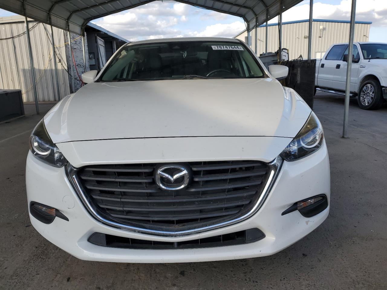 VIN 3MZBN1V30JM203212 2018 MAZDA 3 no.5