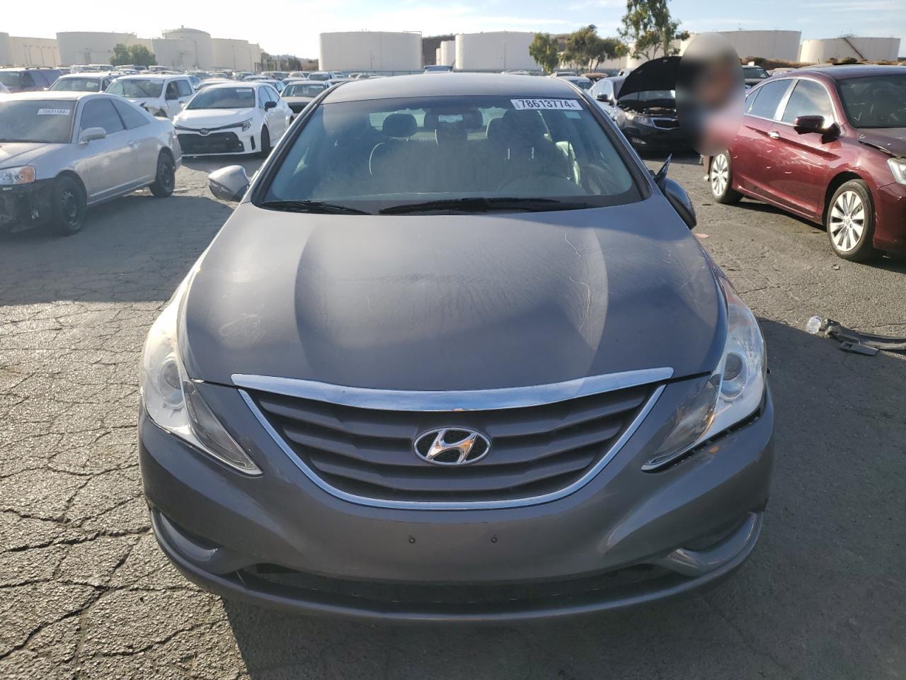 2013 Hyundai Sonata - Image 5