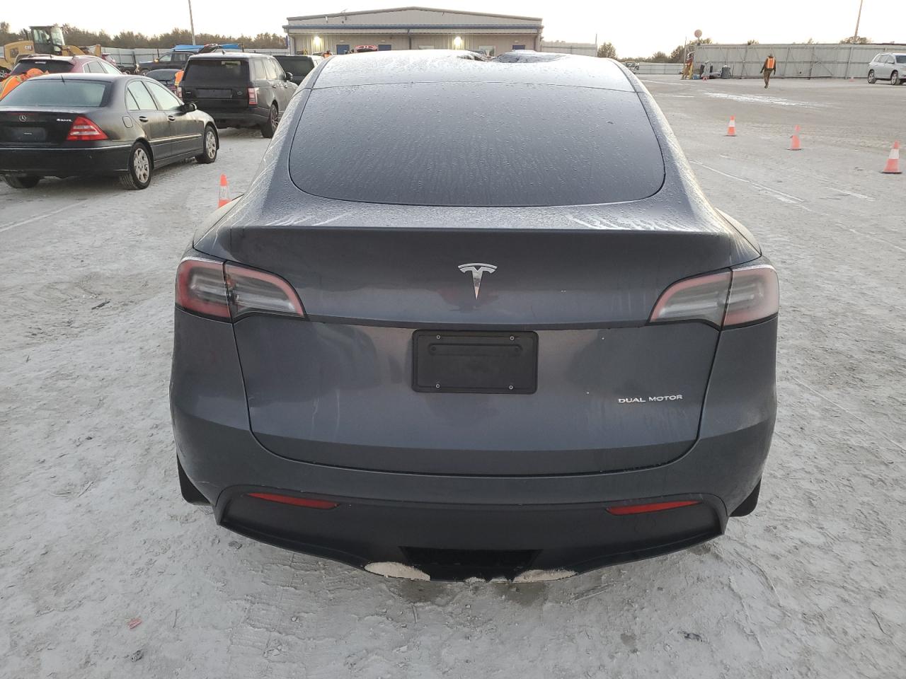 2023 Tesla Model Y VIN: 7SAYGDEE1PF606044 Lot: 75979954