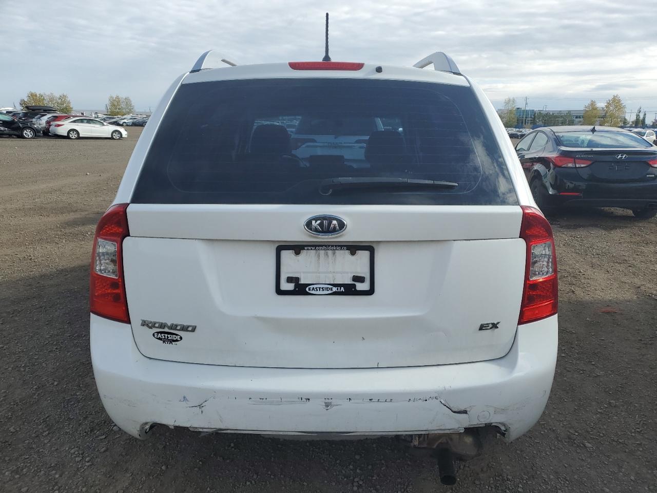 2012 Kia Rondo VIN: KNAHH8C85C7402990 Lot: 74264544