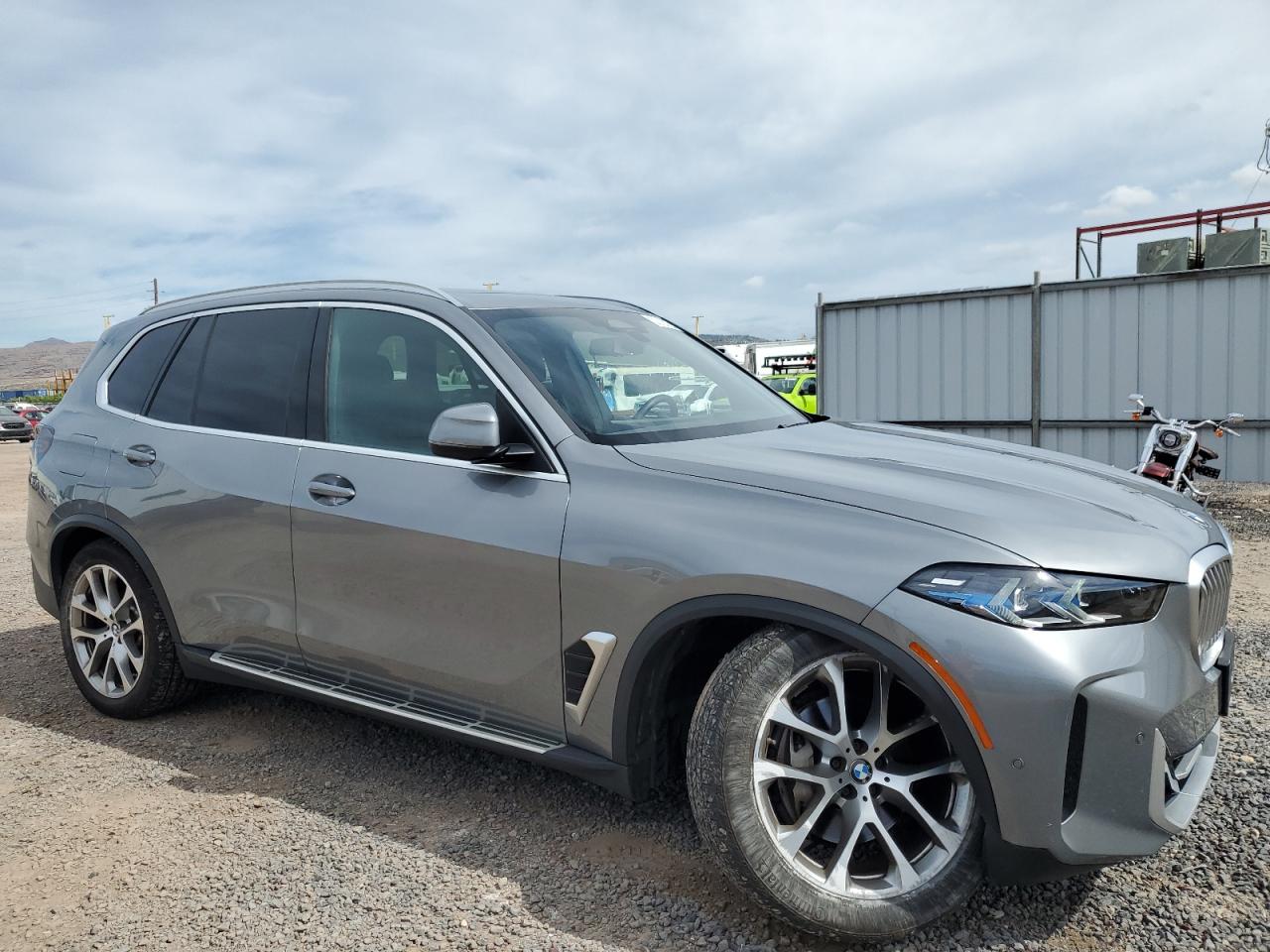 2024 BMW X5 - Image 4