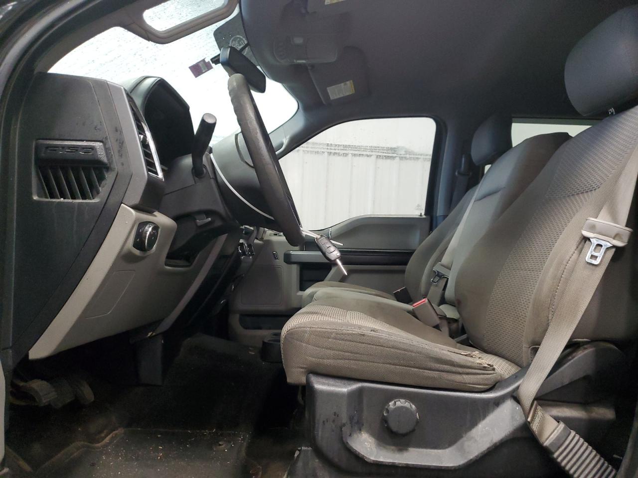 2015 Ford F-150 - Image 7