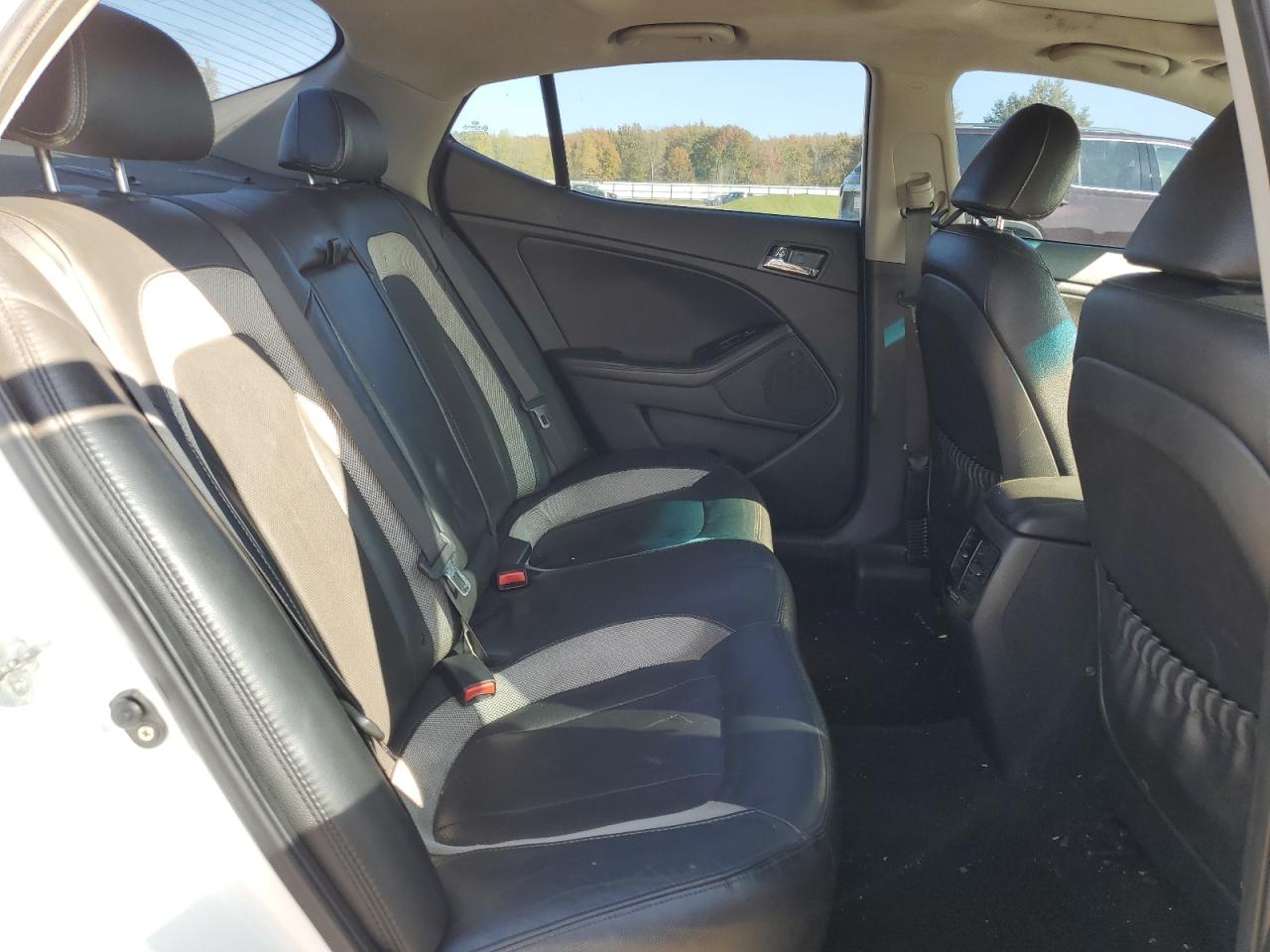 2011 Kia Optima Sx VIN: KNAGR4A61B5155819 Lot: 76730934