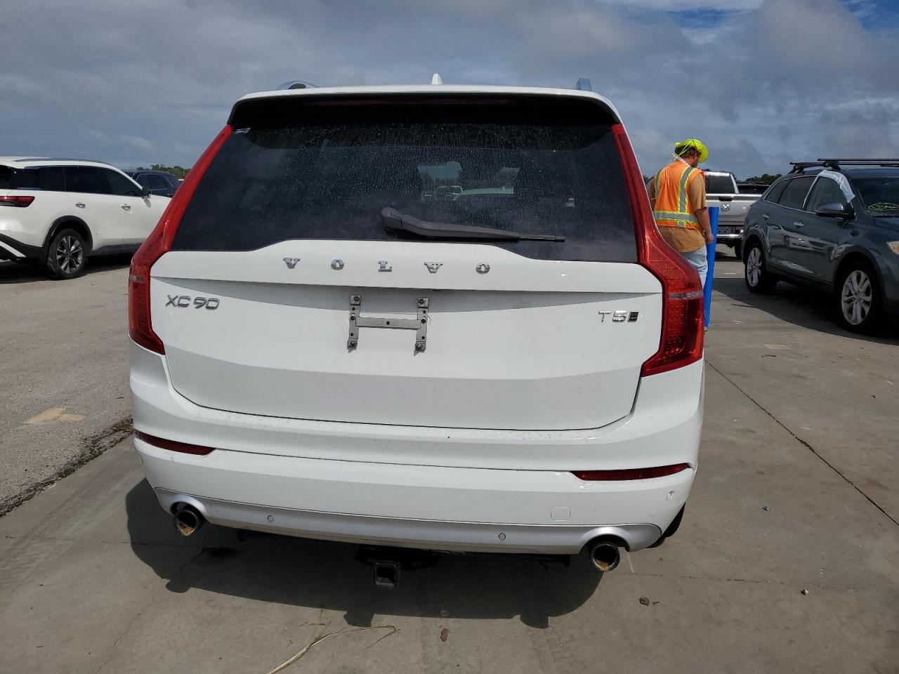 2018 Volvo Xc90 T5 VIN: YV4102PK3J1350304 Lot: 74434884