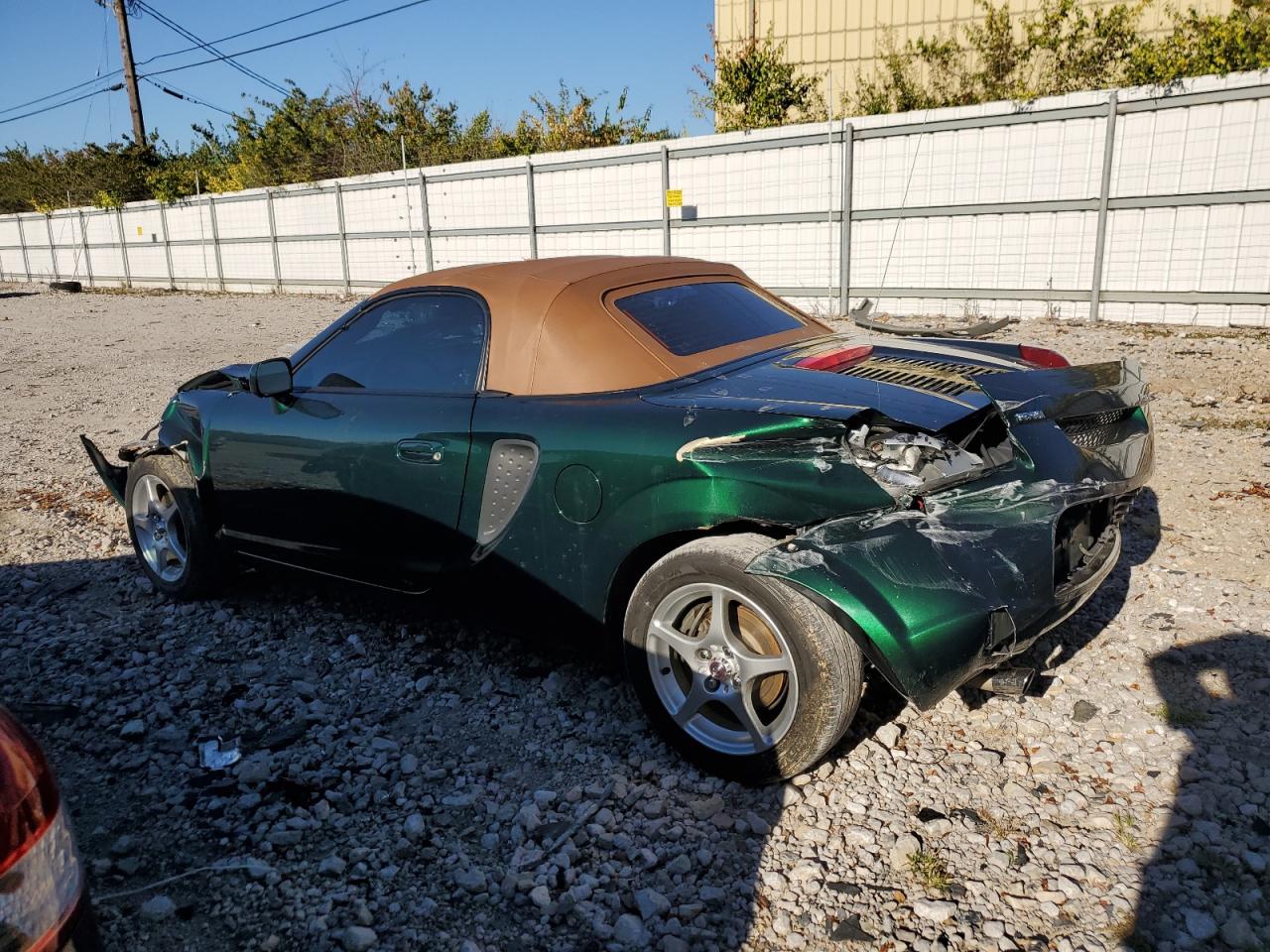 2002 Toyota MR2 - Image 2