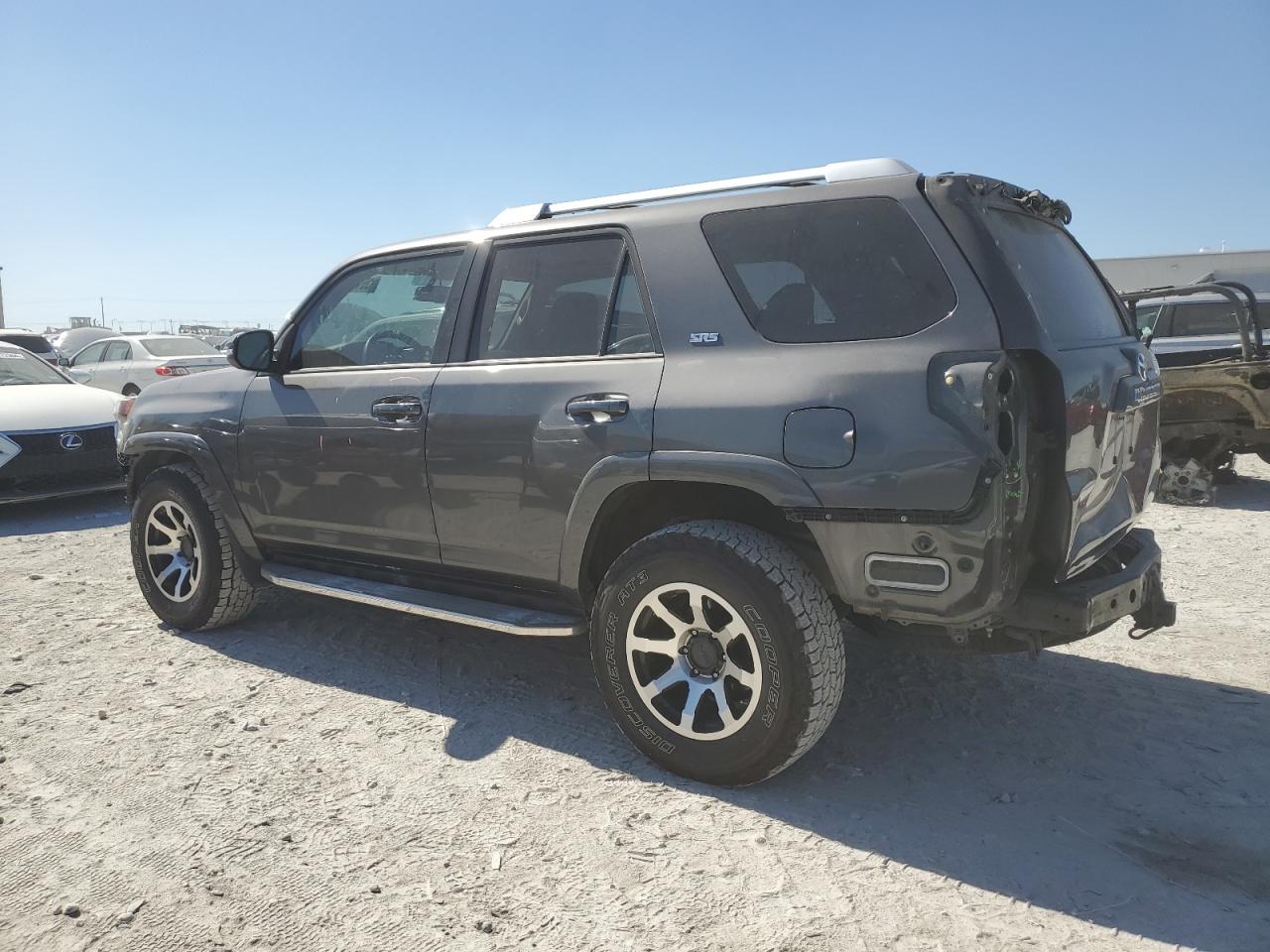 VIN JTEZU5JR0G5125627 2016 TOYOTA 4RUNNER no.2