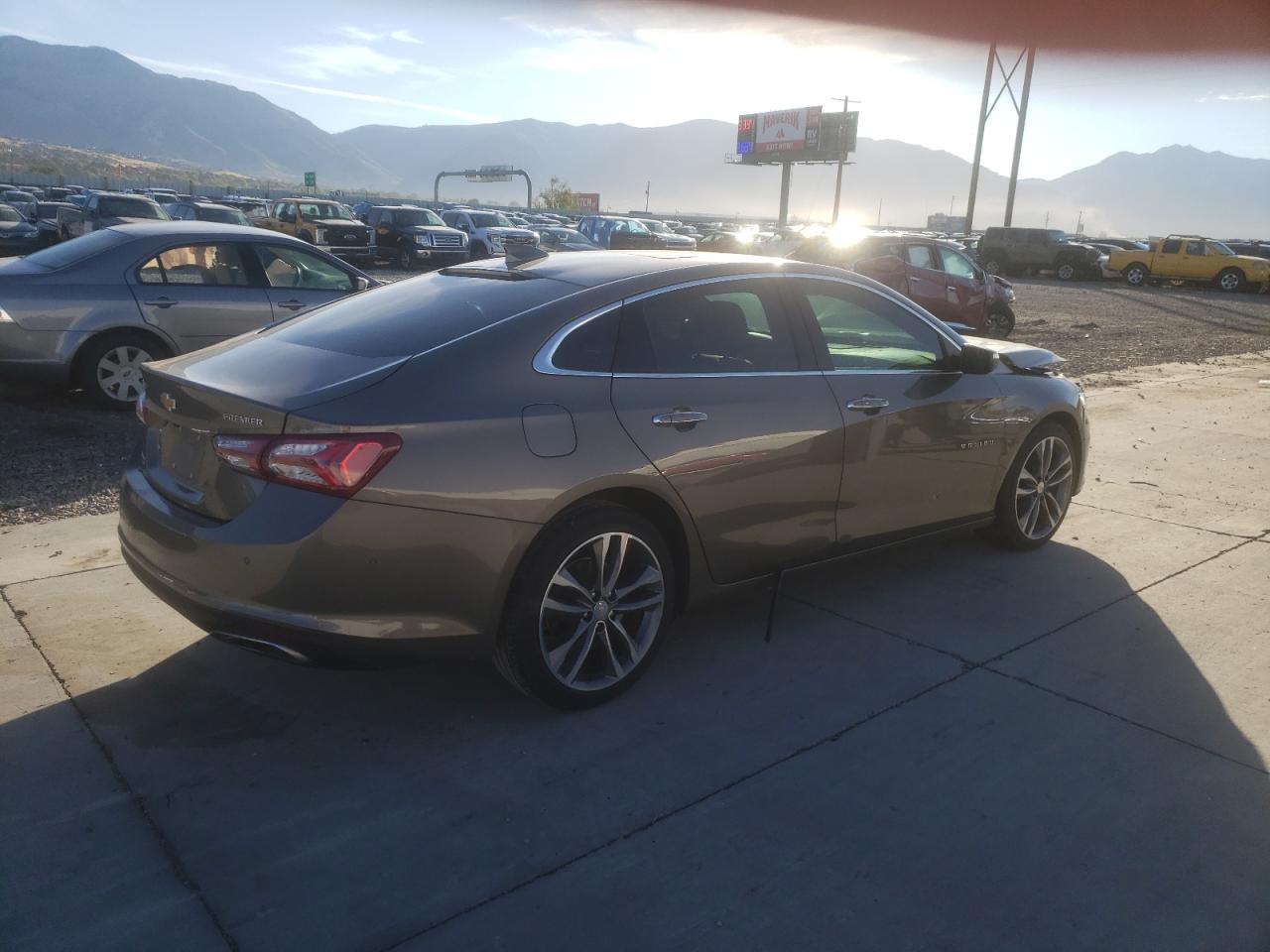 2020 Chevrolet Malibu - Image 3