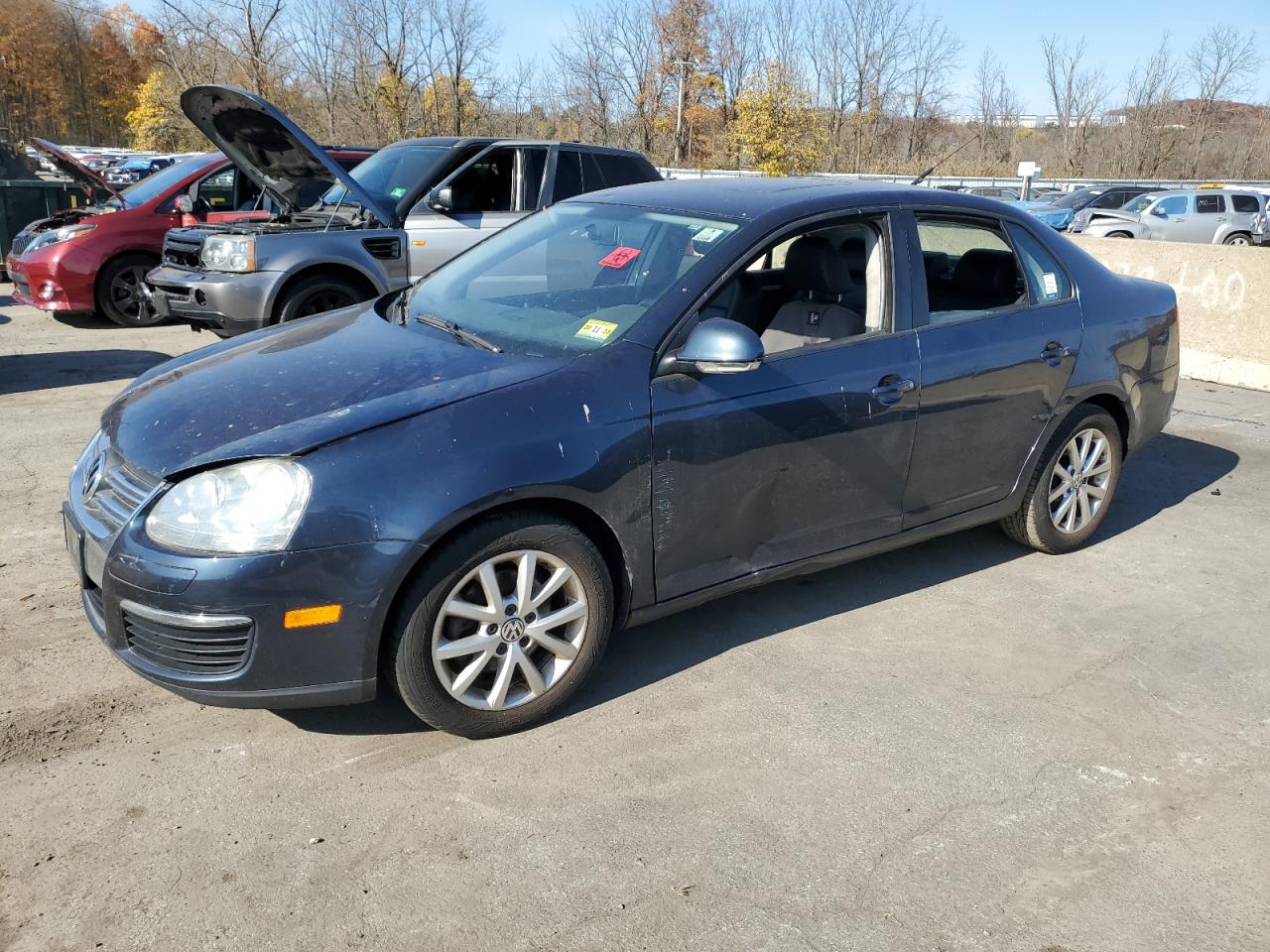 2010 Volkswagen Jetta Se for Sale in Marlboro, NY - Minor Dent/Scratches