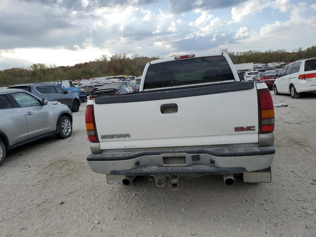 2002 GMC New Sierra K1500 VIN: 2GTEK19T421410052 Lot: 77094494