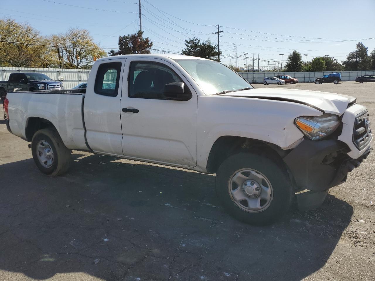 2016 Toyota Tacoma - Image 4