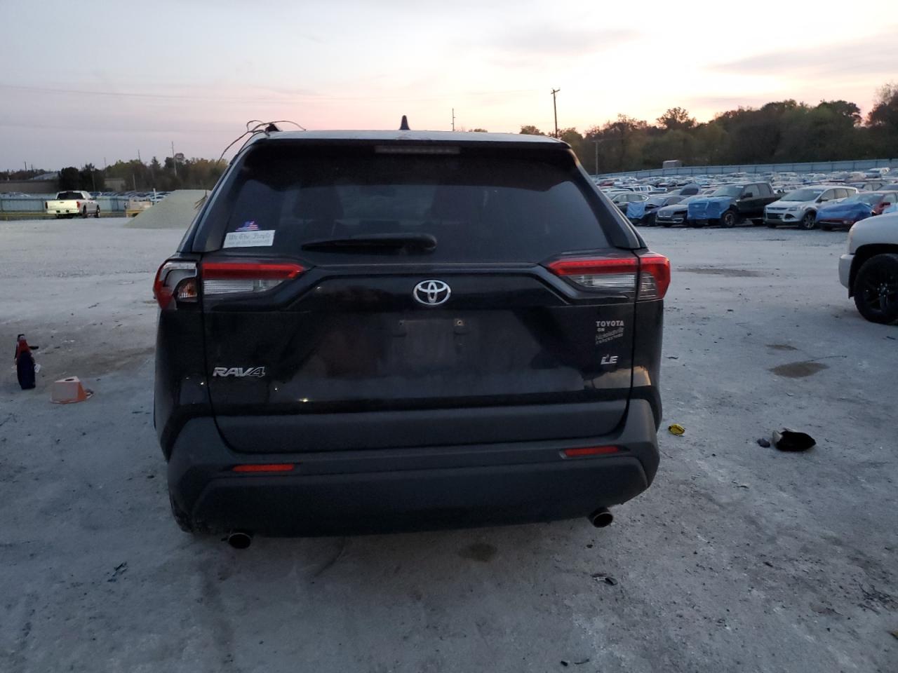 2019 Toyota RAV 4 - Image 6