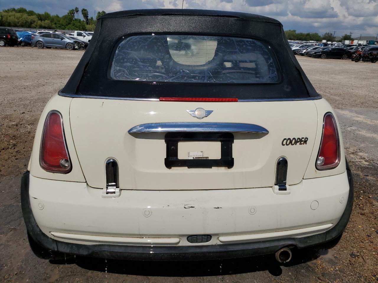 2008 Mini Cooper VIN: WMWRF33568TG18318 Lot: 74856044