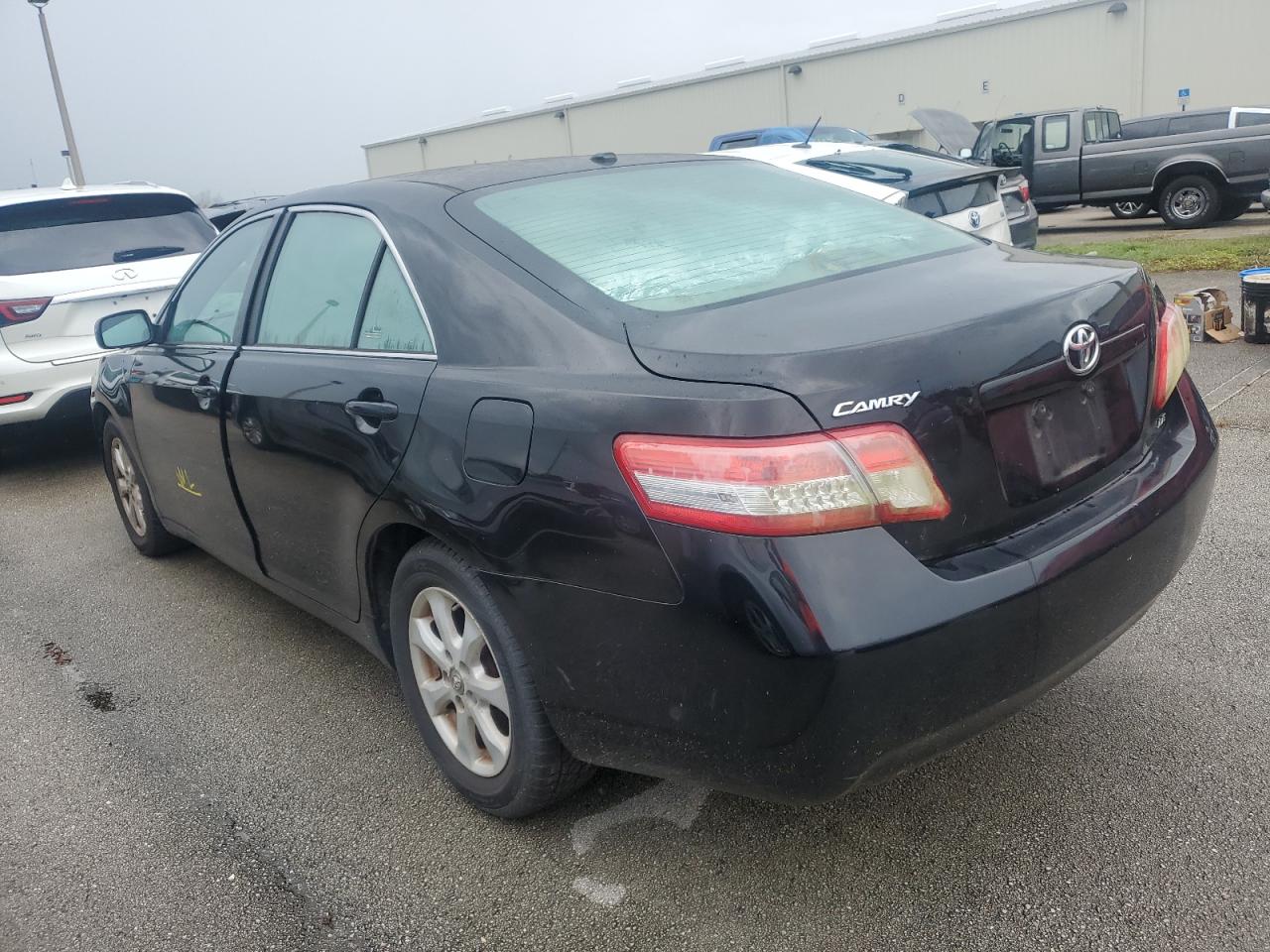 2011 Toyota Camry - Image 2