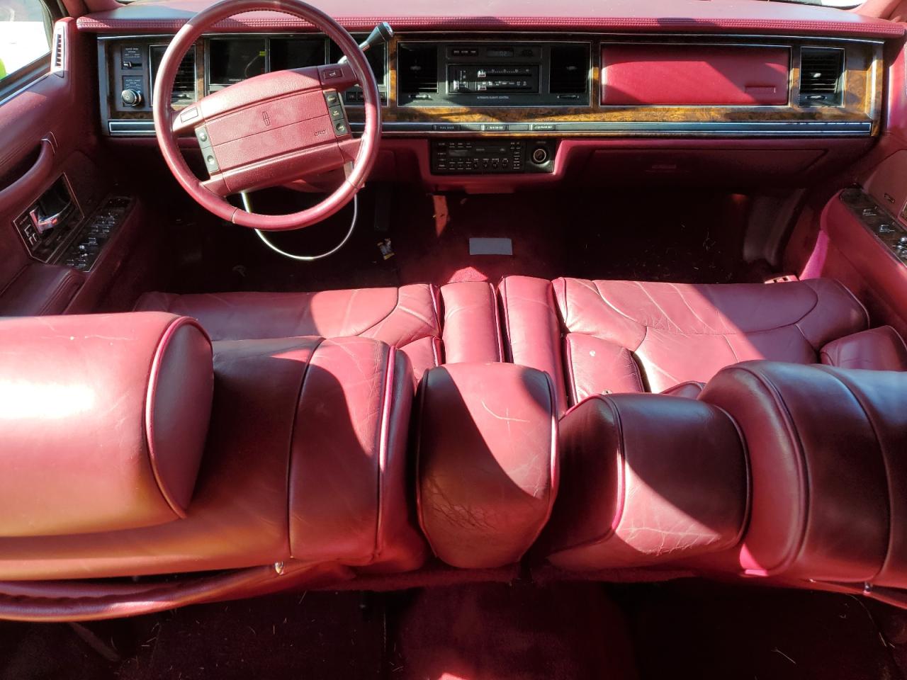 1991 Lincoln Town Car - Image 8