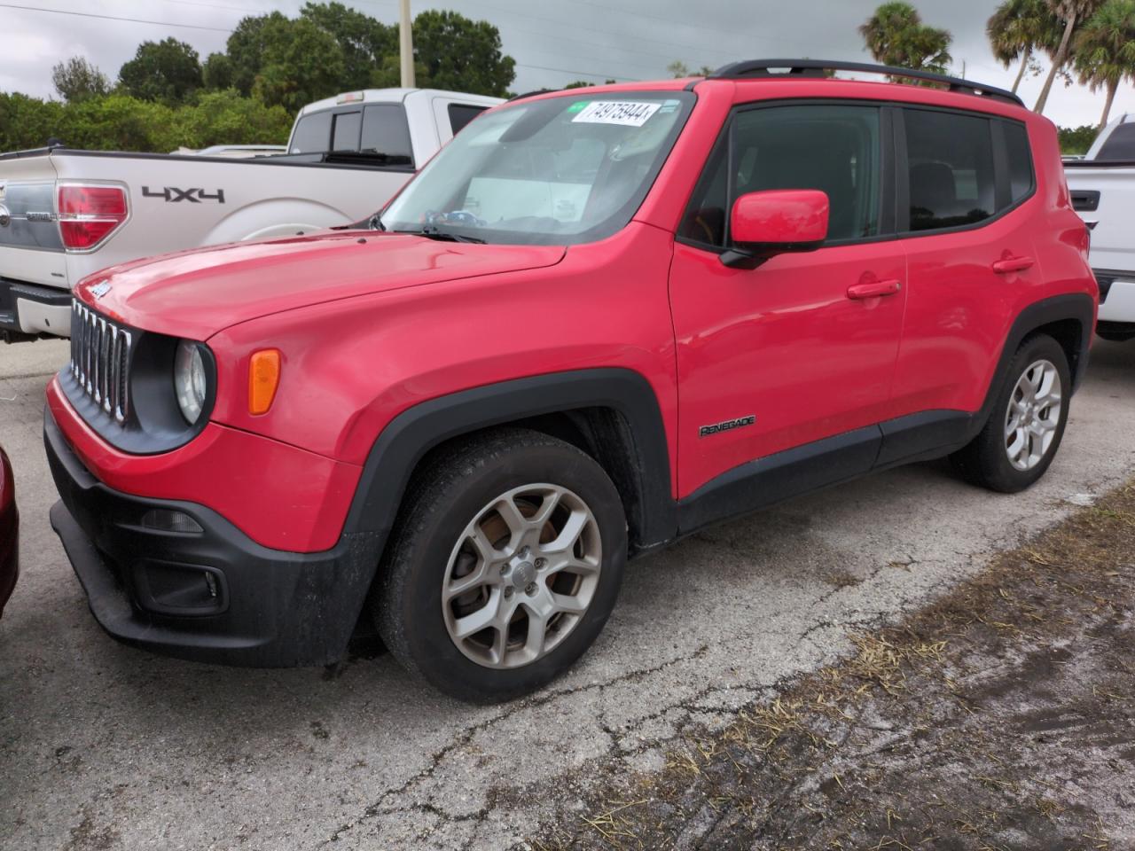 2015 Jeep Renegade Latitude იყიდება Fort Pierce-ში, FL - Water/Flood