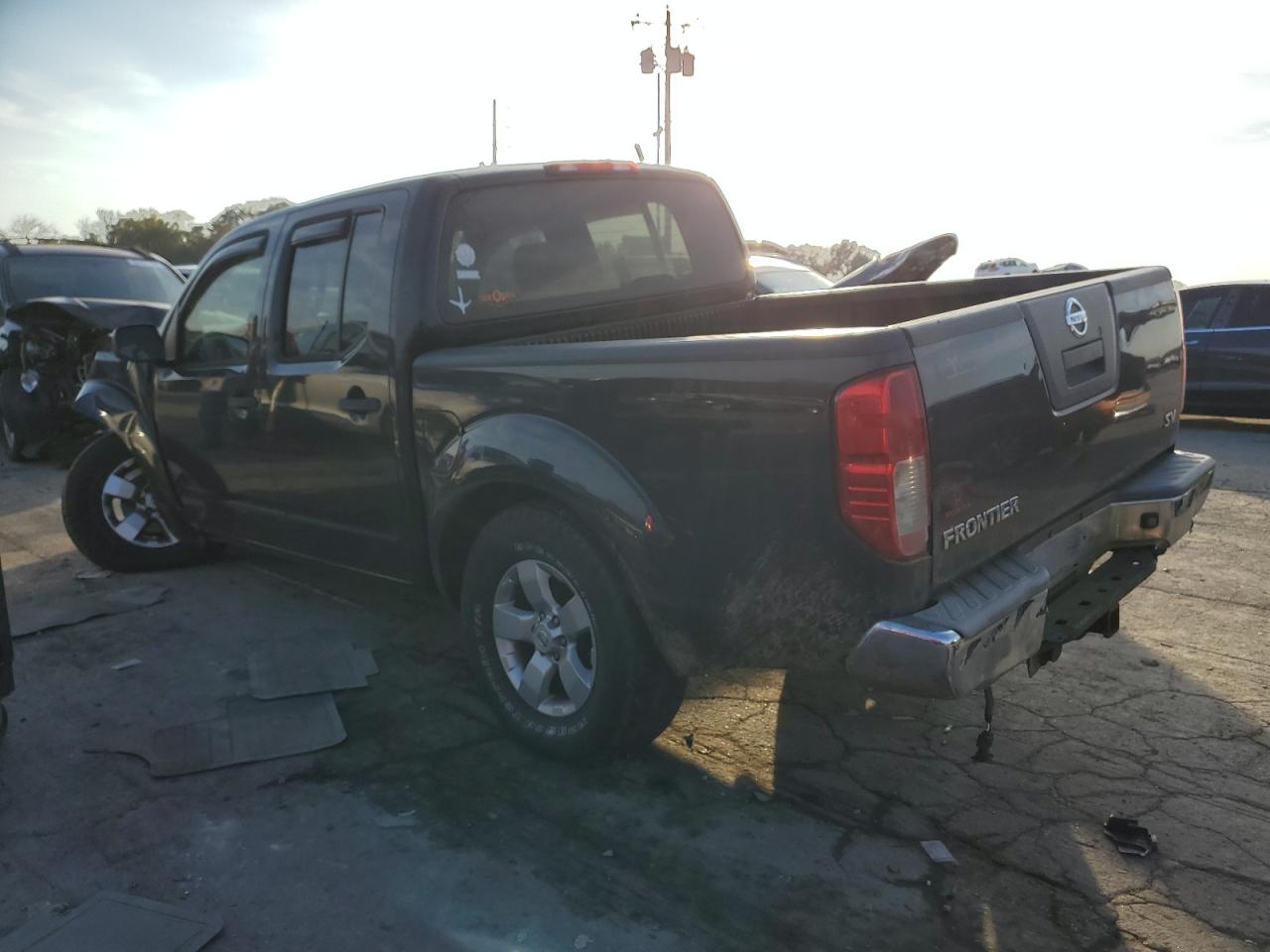 2012 Nissan Navara (Frontier) - Image 2