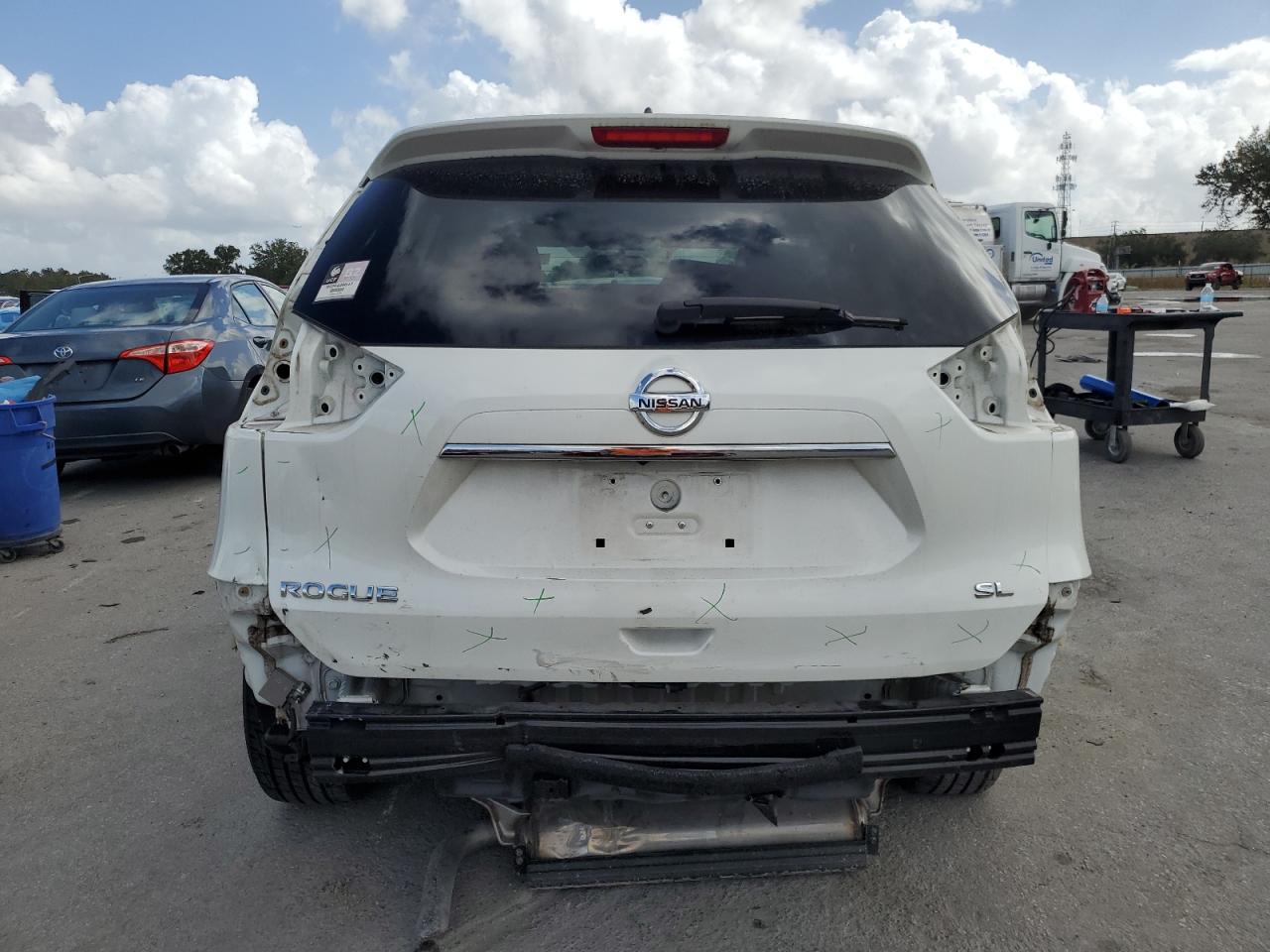 2015 Nissan Rogue S VIN: 5N1AT2MT2FC757075 Lot: 77853814