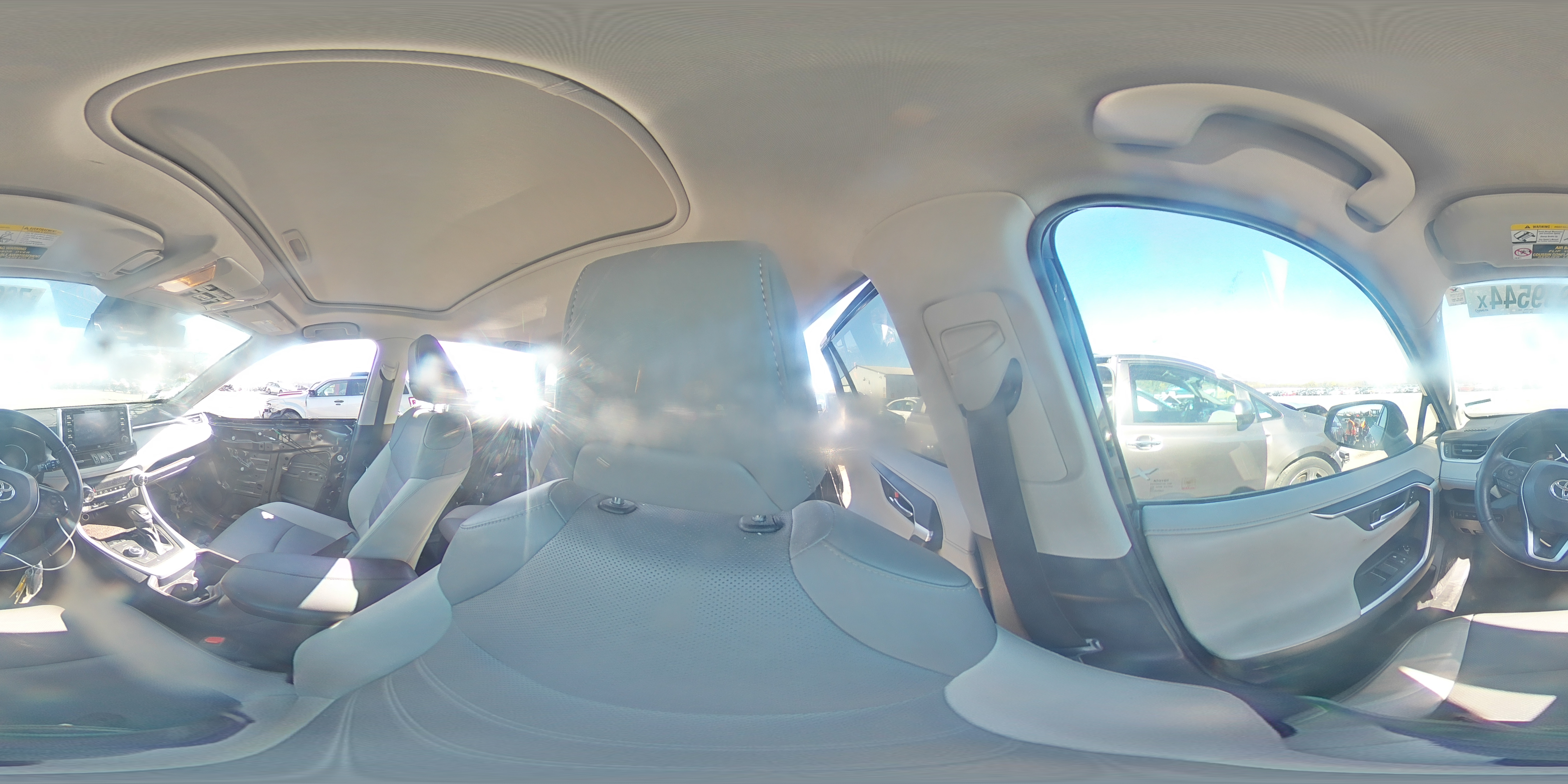 2021 Toyota RAV 4 - Image 16