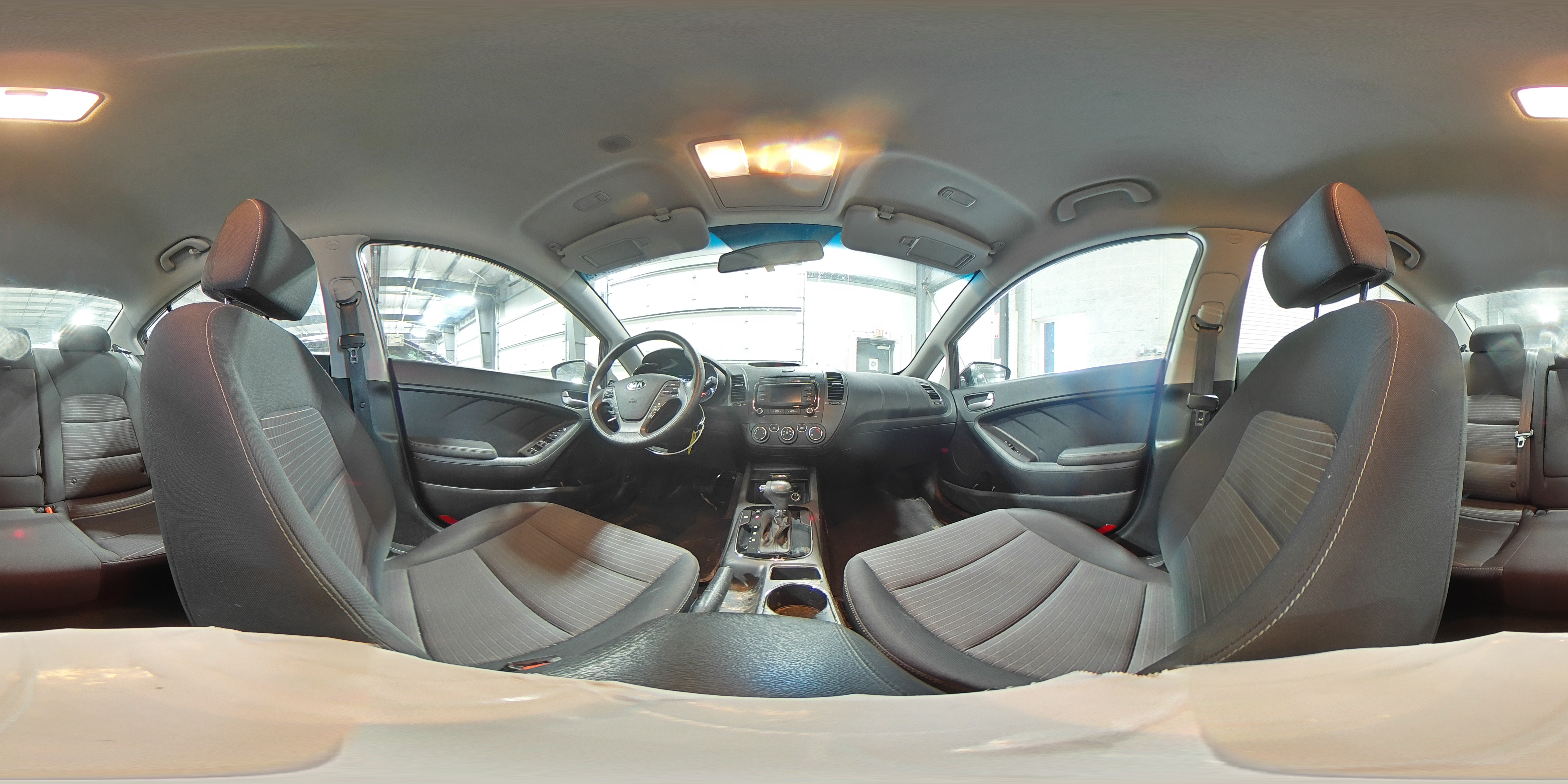 2017 Kia Forte - Image 13