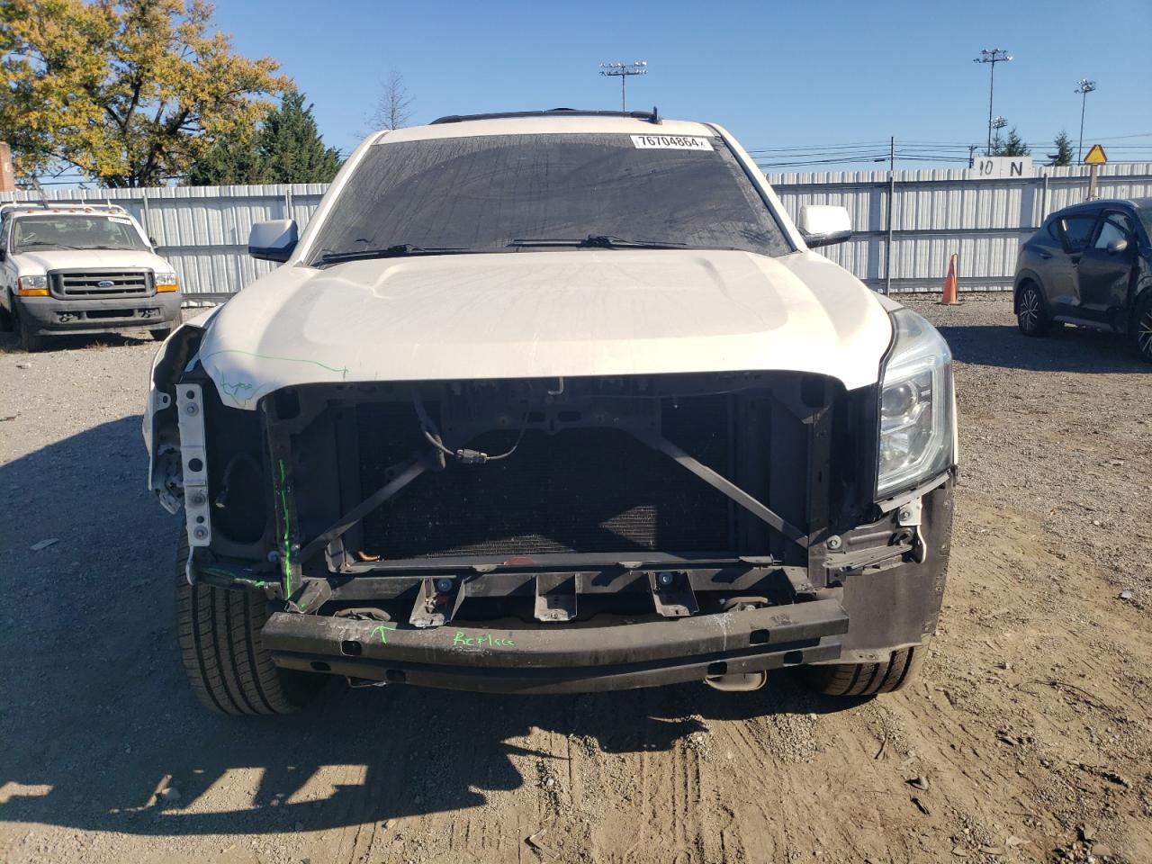 2015 GMC Yukon - Image 5