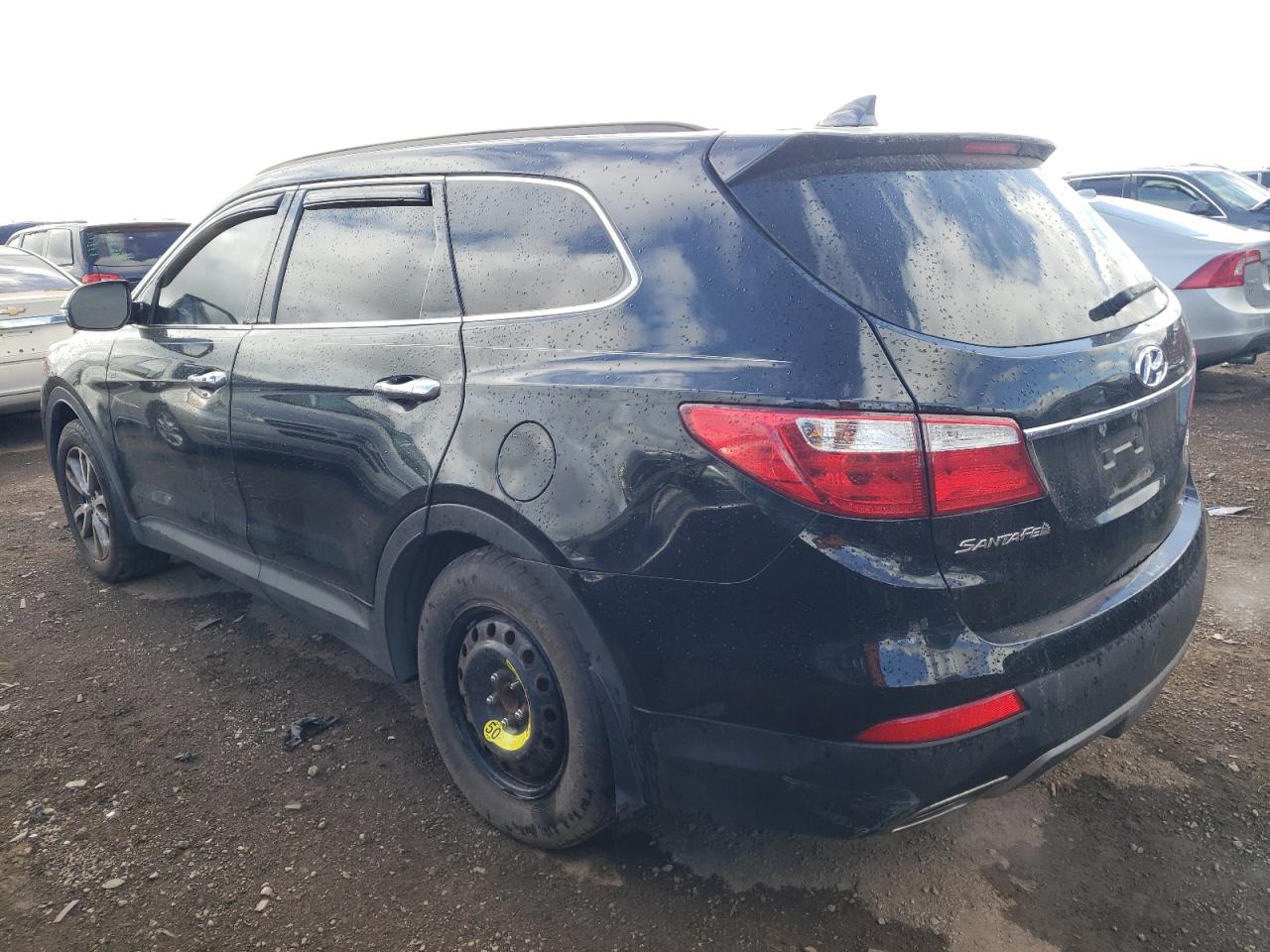2016 Hyundai Santa Fe - Image 2