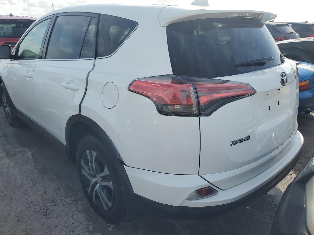 2018 Toyota Rav4 Le VIN: 2T3ZFREV8JW515288 Lot: 76395244