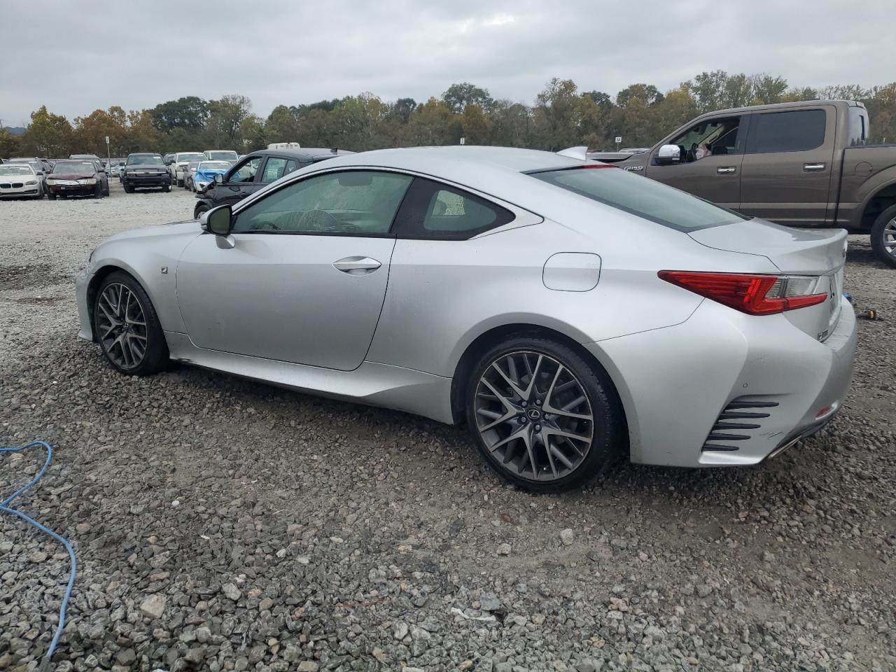 2016 Lexus RC - Image 2