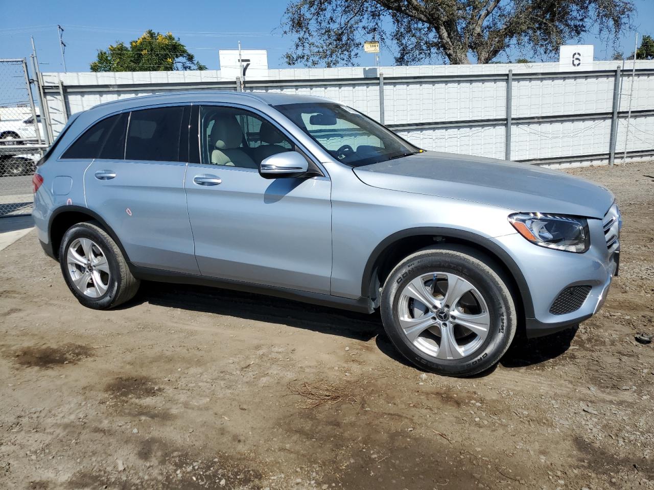 WDC0G4JB4JV093719 2018 Mercedes-Benz Glc 300