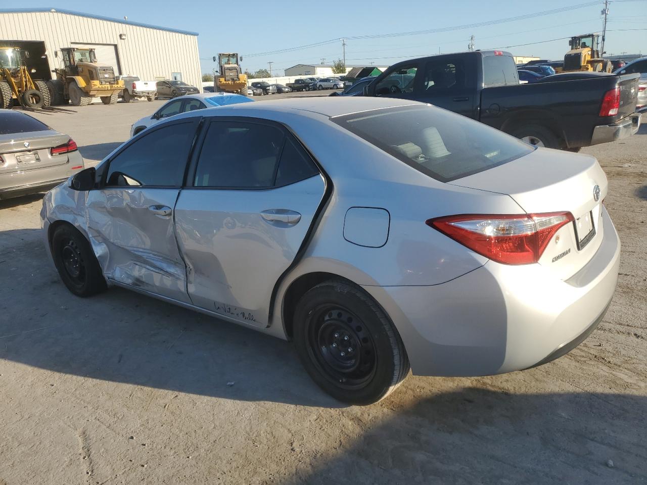 2T1BURHE6FC272357 2015 TOYOTA COROLLA - Image 2