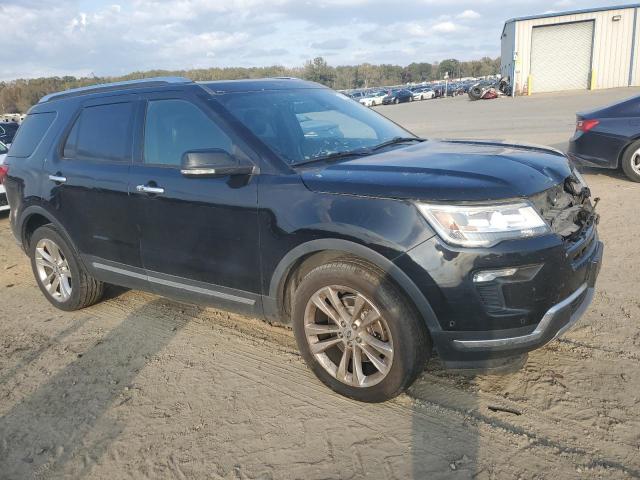  FORD EXPLORER 2018 Czarny