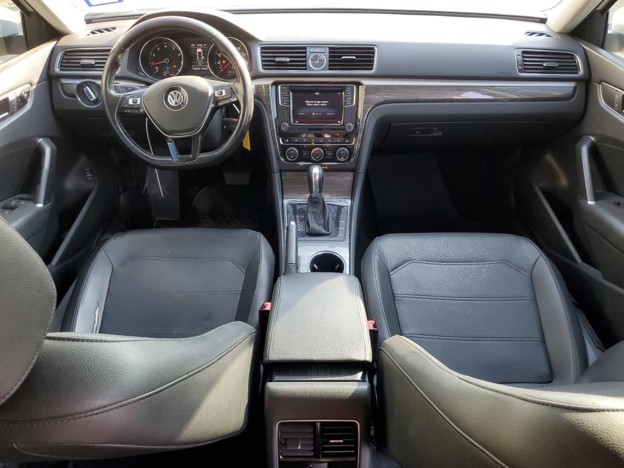 2016 Volkswagen Passat - Image 8