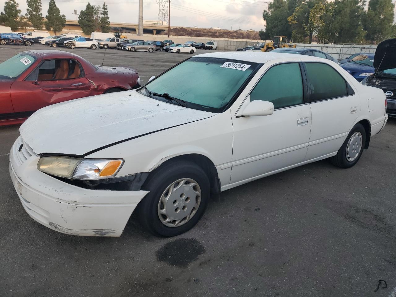 1999 Toyota Camry - Image 1