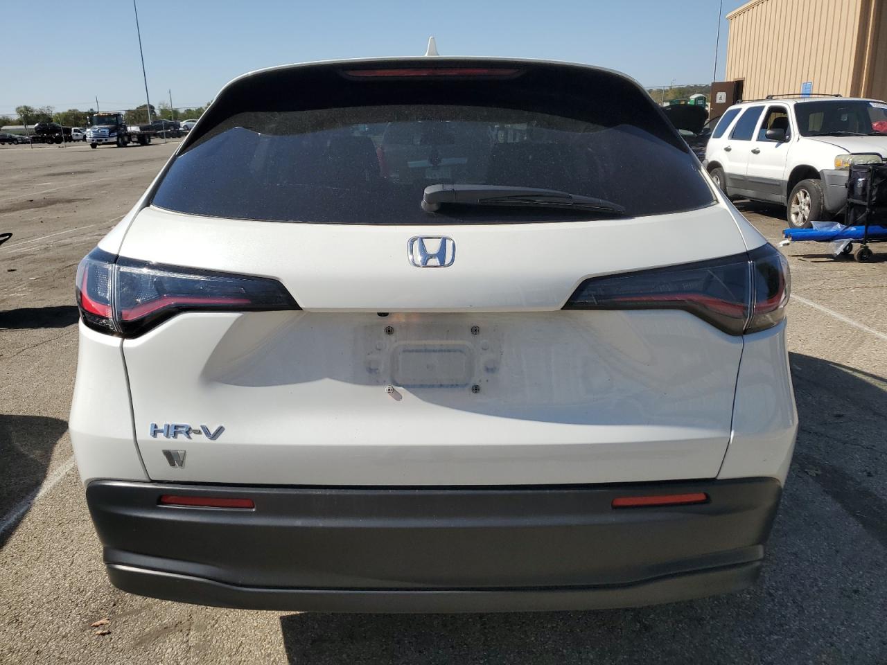 2023 Honda Hr-V Lx VIN: 3CZRZ2H39PM713889 Lot: 75539424