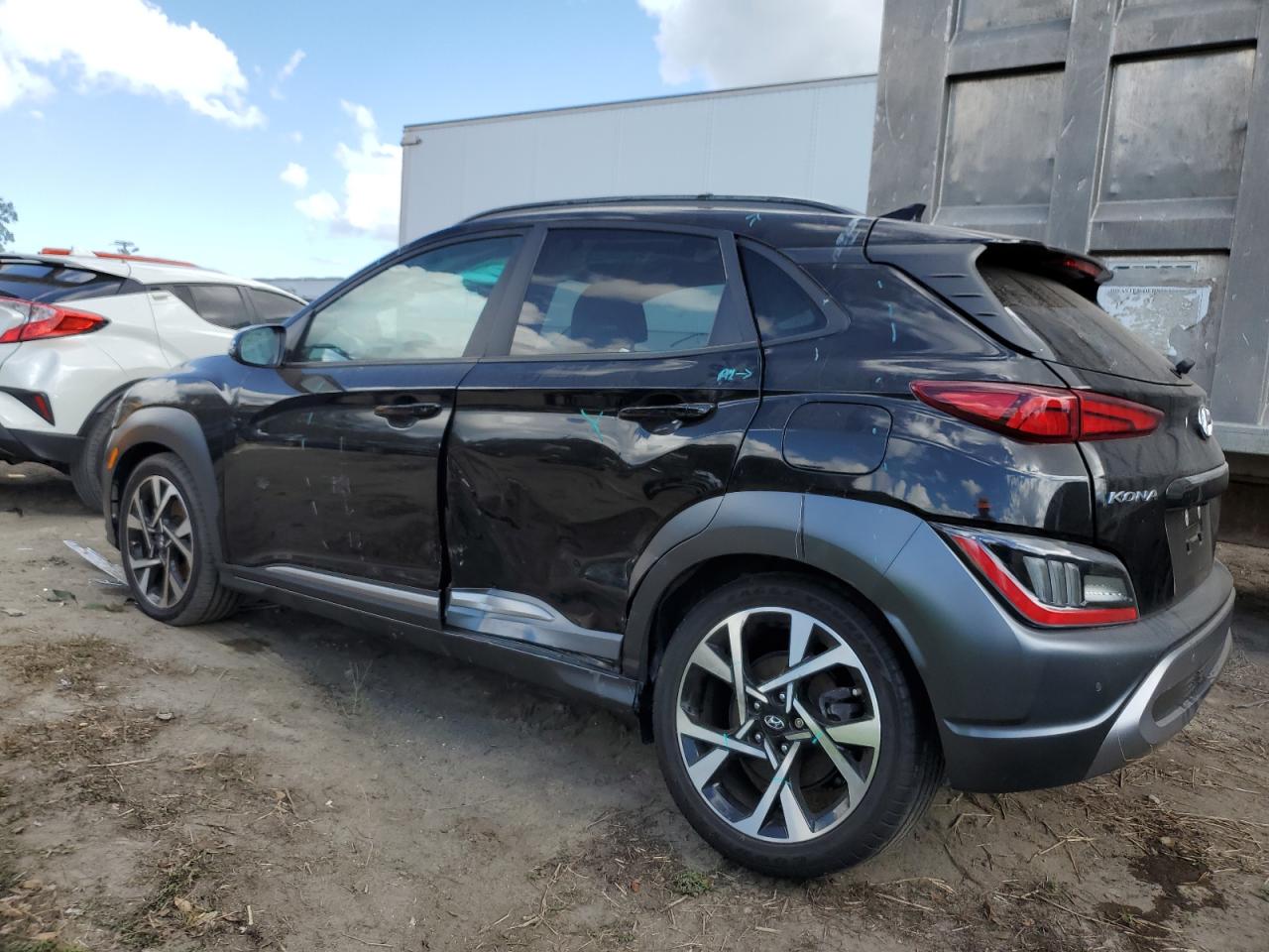 KM8K5CA3XNU785661 2022 HYUNDAI KONA - Image 2