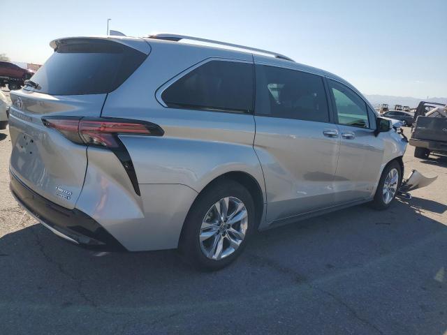  TOYOTA SIENNA 2021 Сріблястий