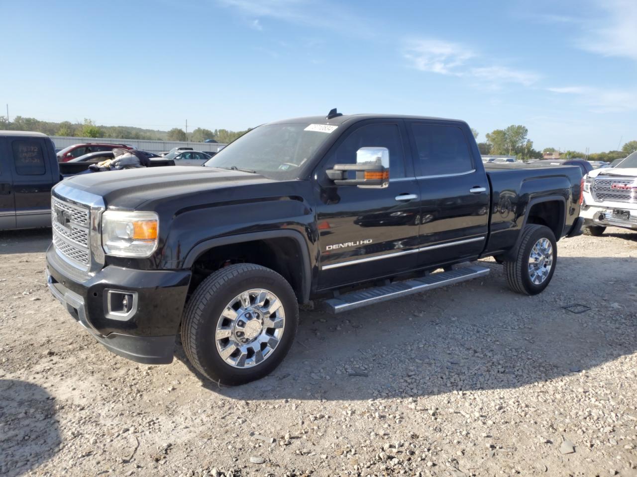 1GT12UEG9JF123368 2018 GMC Sierra K2500 Denali