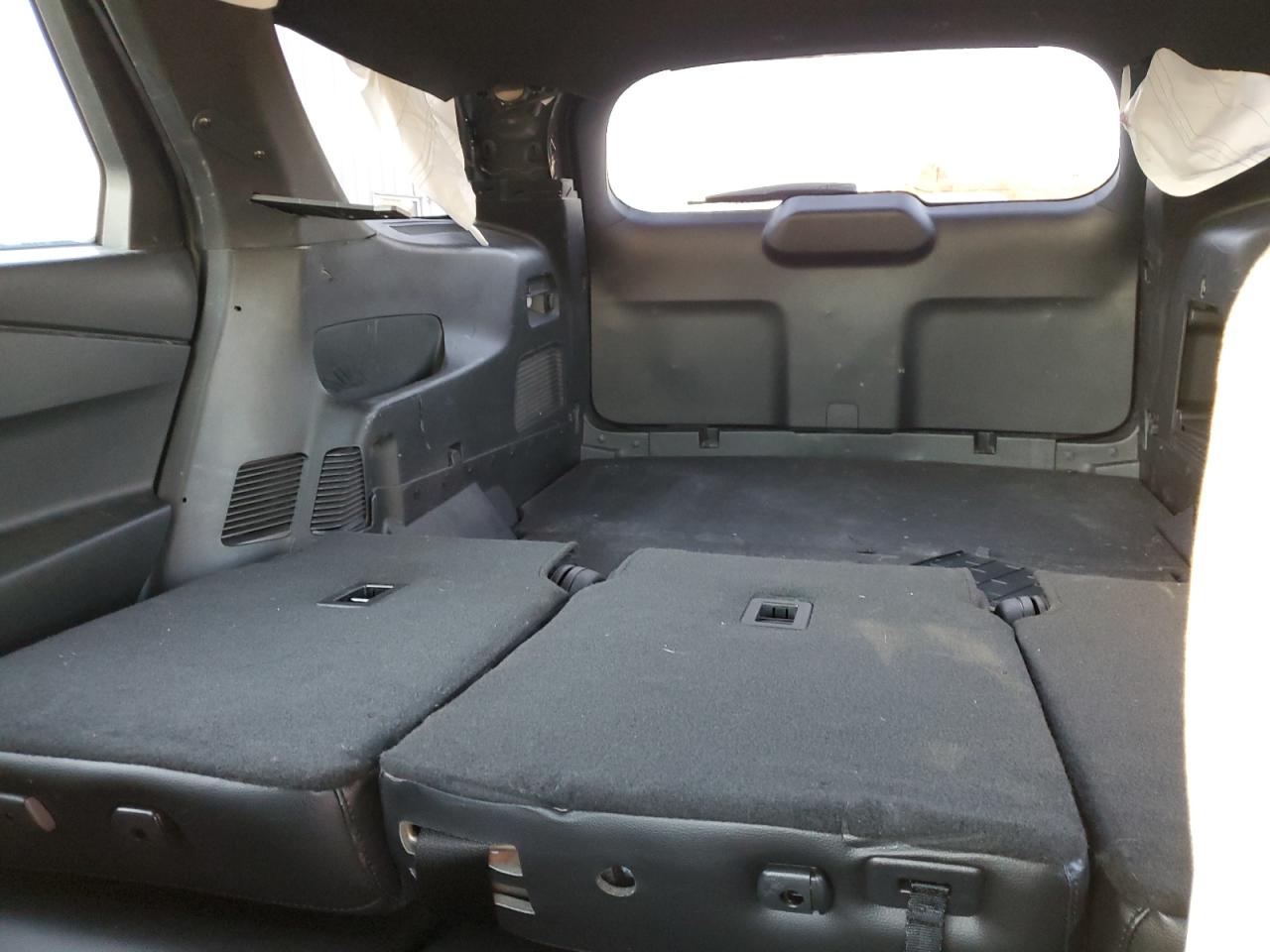 2020 Ford Explorer - Image 10