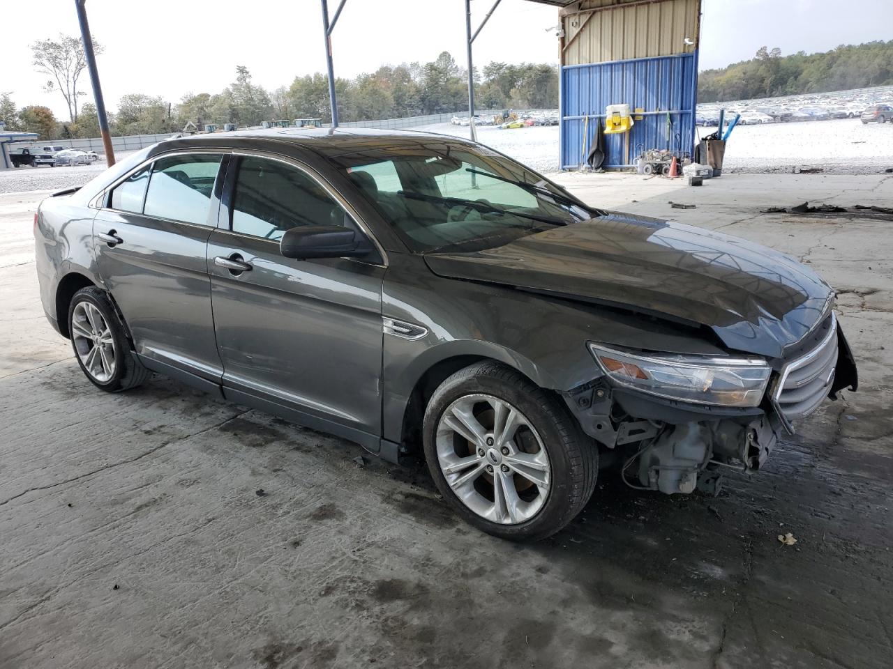 VIN 1FAHP2H89FG201955 2015 FORD TAURUS no.4